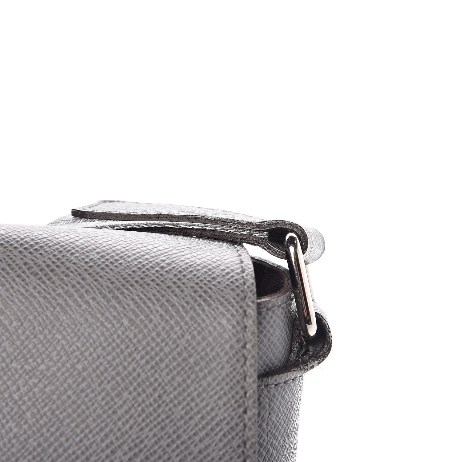 Louis Vuitton Taiga Roman PM Messenger Glacier 8 of 16