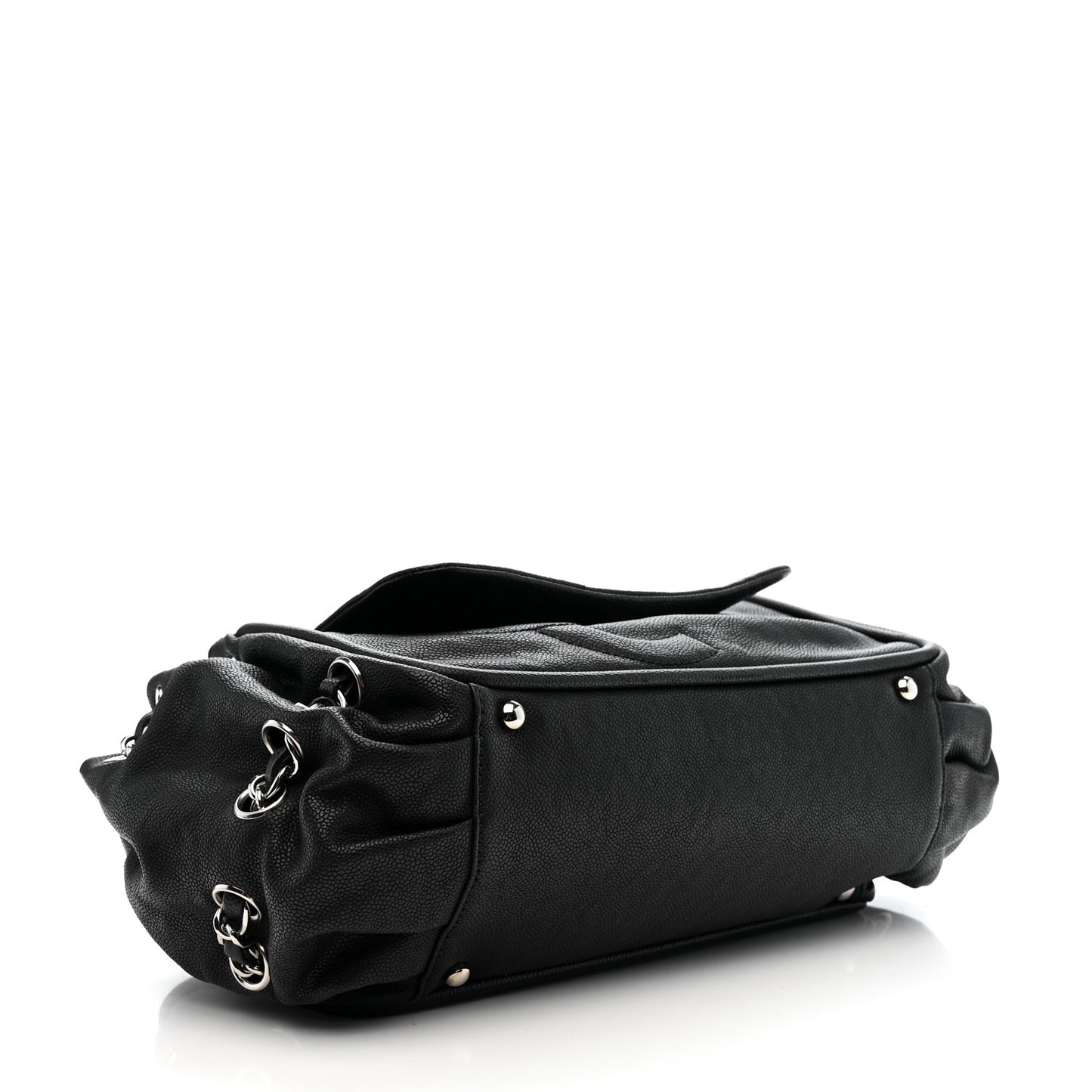 Caviar Diagonal Ligne Flap Black