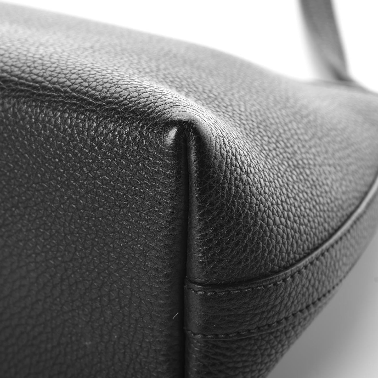 Togo Berlingot 23 PM Black