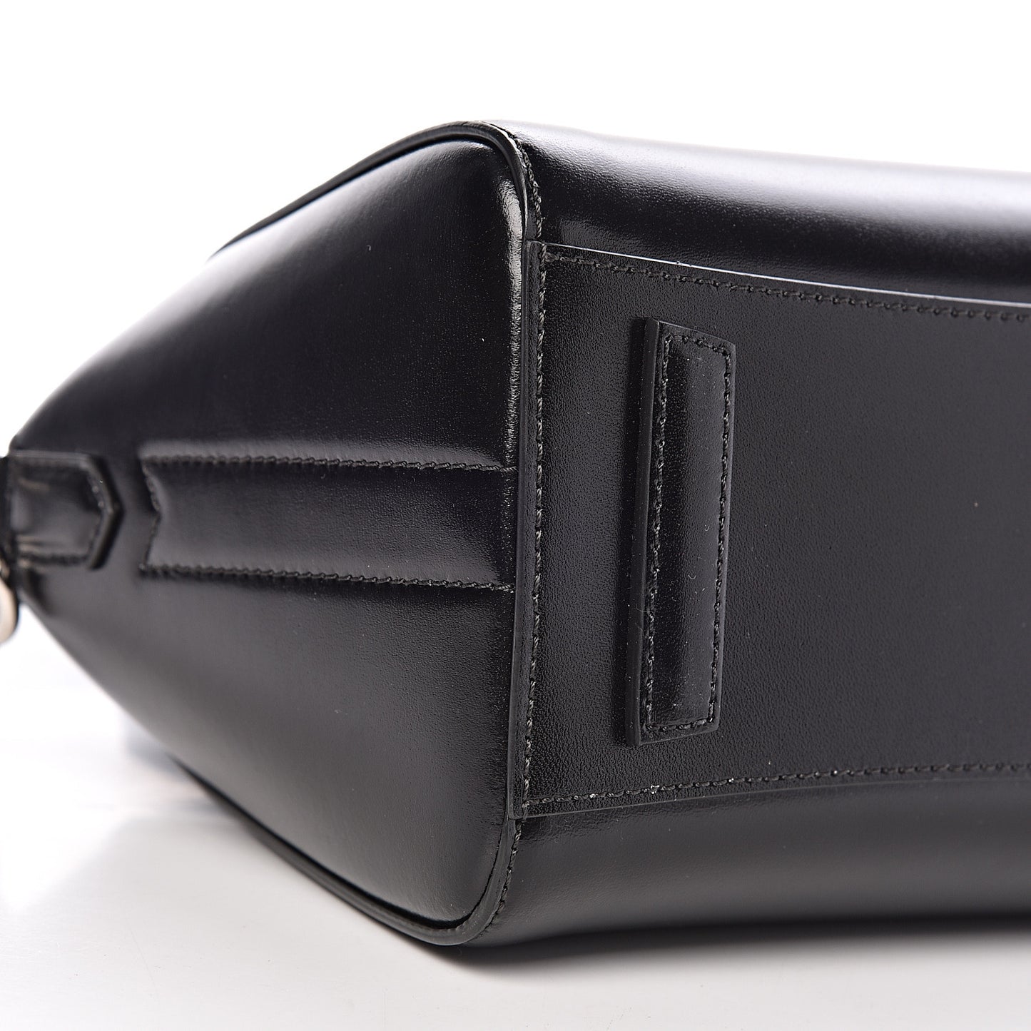 Shiny Lord Calfskin Mini Antigona Black