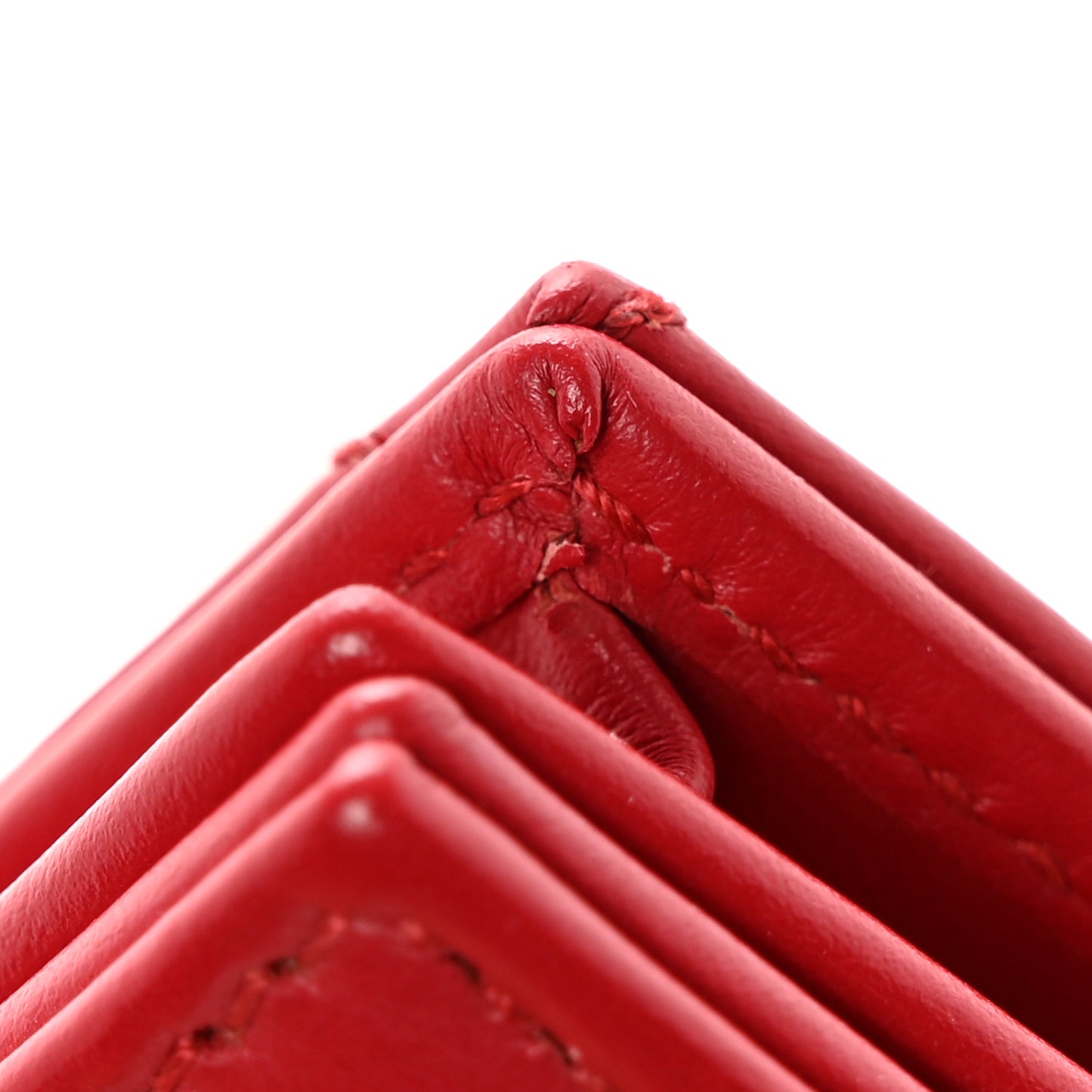 Calfskin Matelasse GG Marmont Card Case Wallet Hibiscus Red