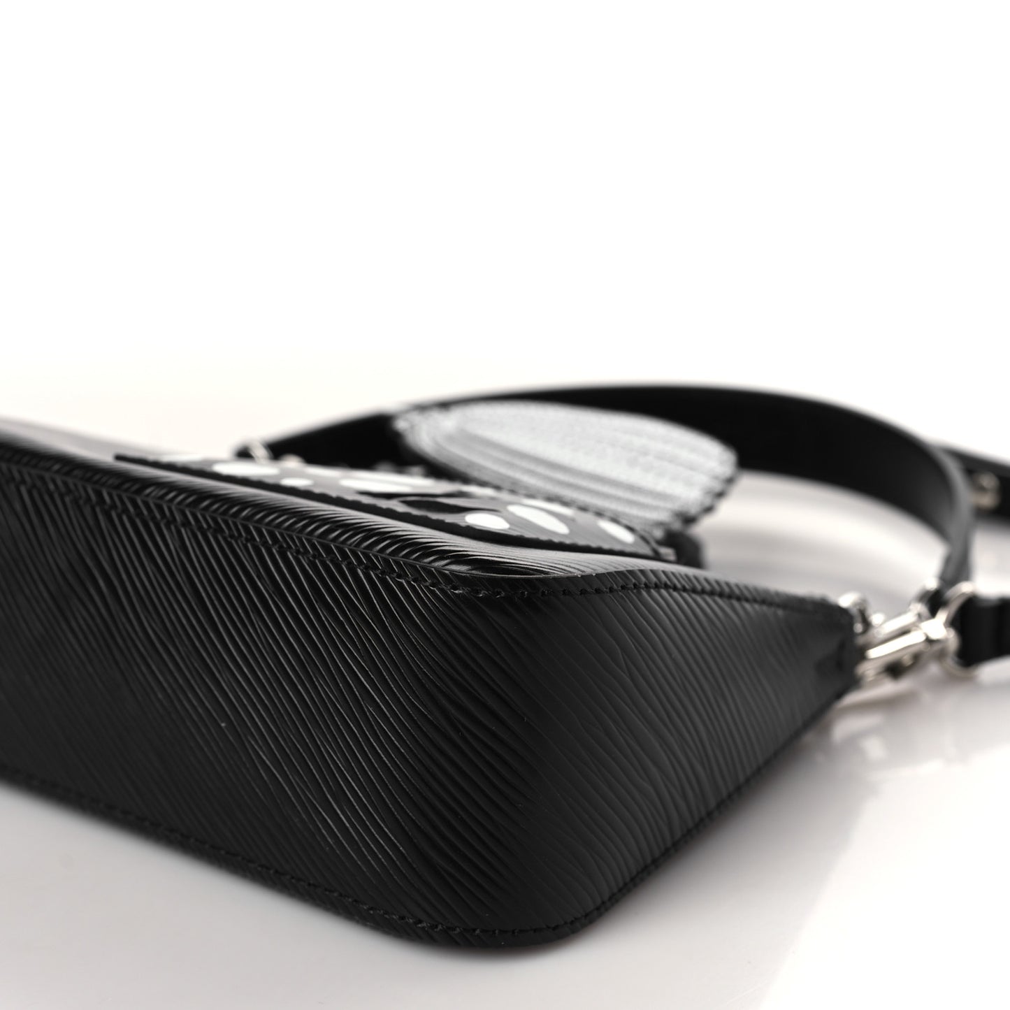 LV X YK Epi Marelle Black White