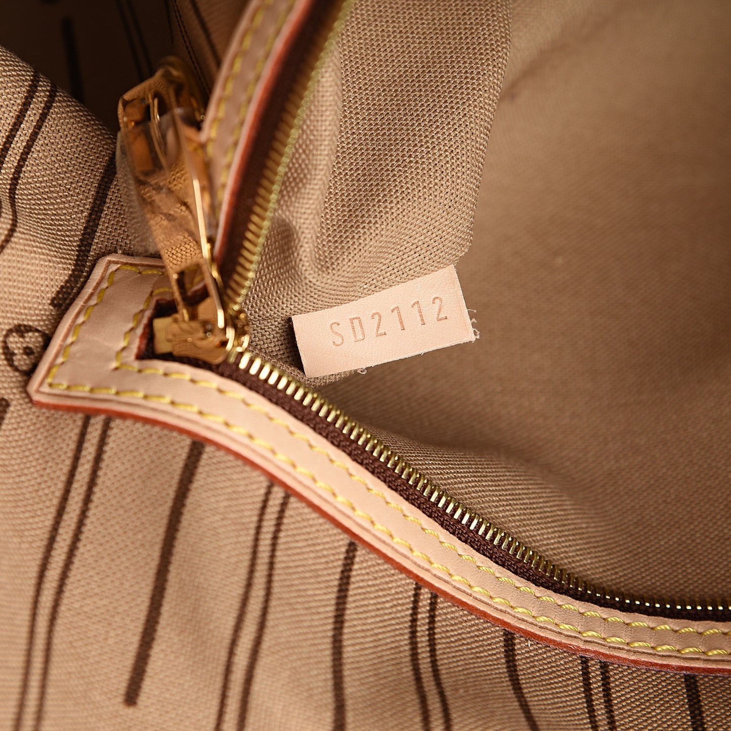Monogram Delightful GM
