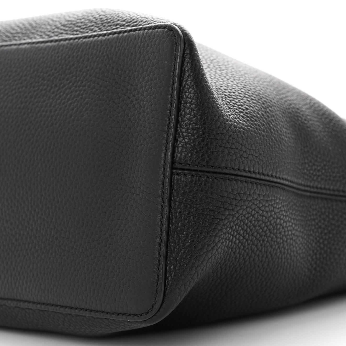Pebbled Calfskin Large Soho Hobo Black
