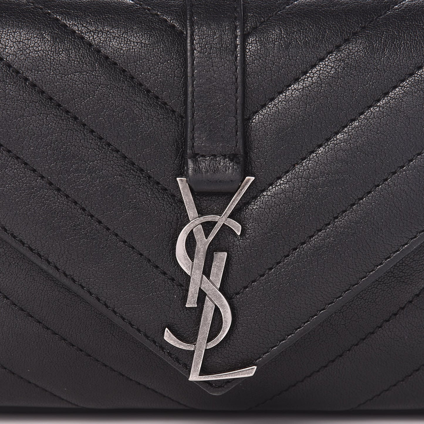 Sheepskin Matelasse Chevron Monogram College Chain Wallet Black