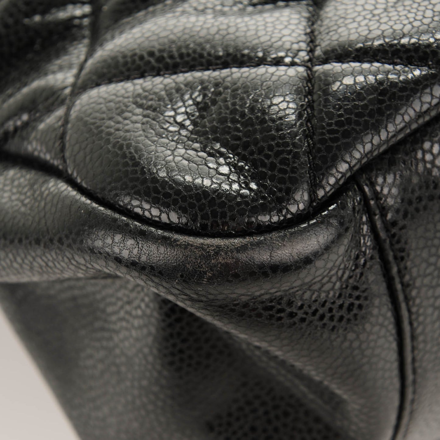 Glazed Caviar Quilted Stretch Spirit Messenger Bag Black