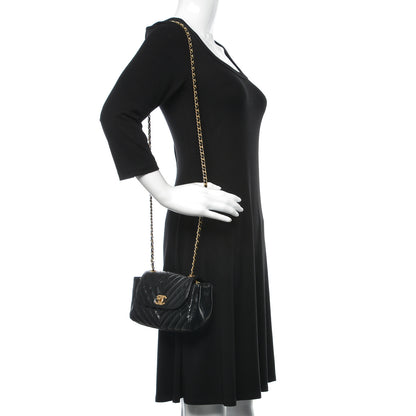 Chanel Glazed Calfskin Chevron Quilted Small Hampton Flap Black 2 of 9