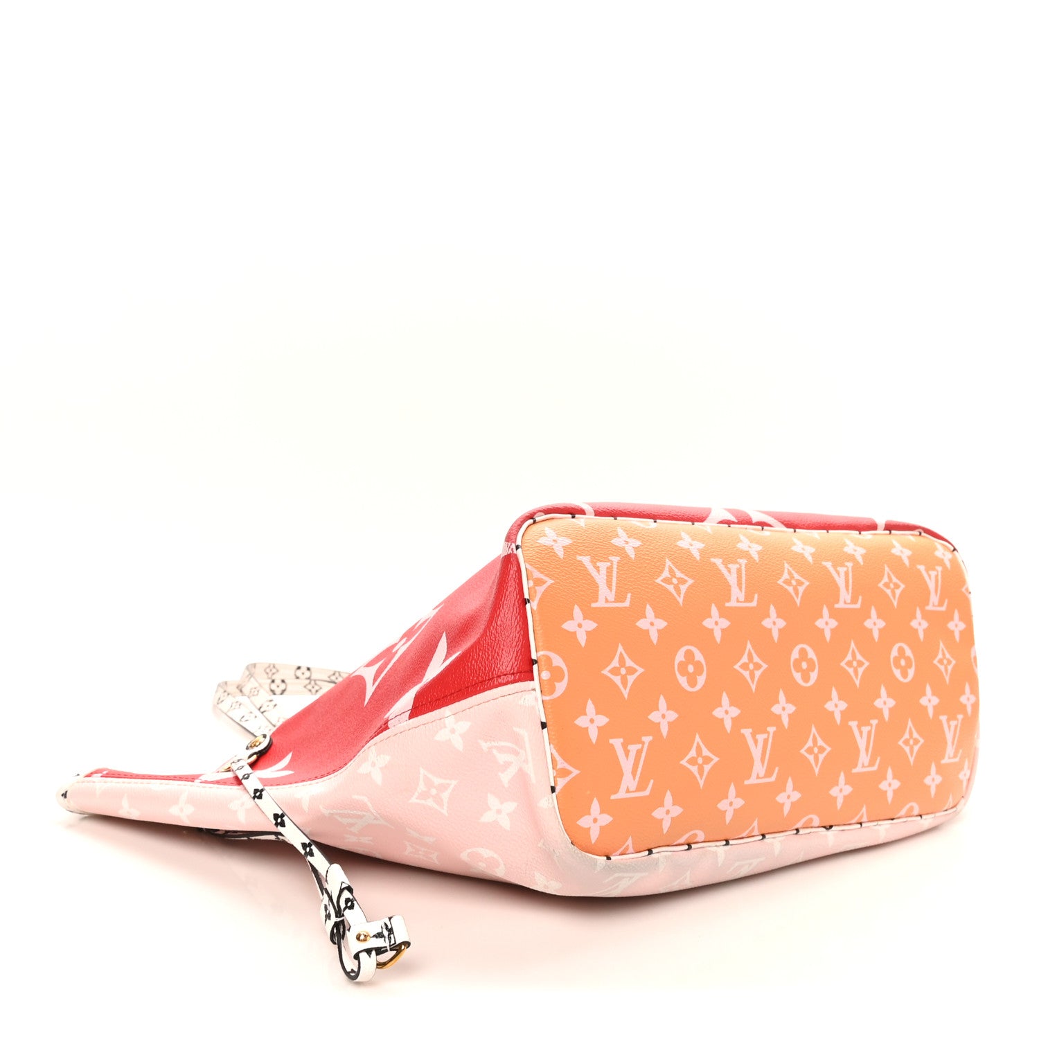 Louis Vuitton Monogram Giant Neverfull MM Rouge 5 of 11