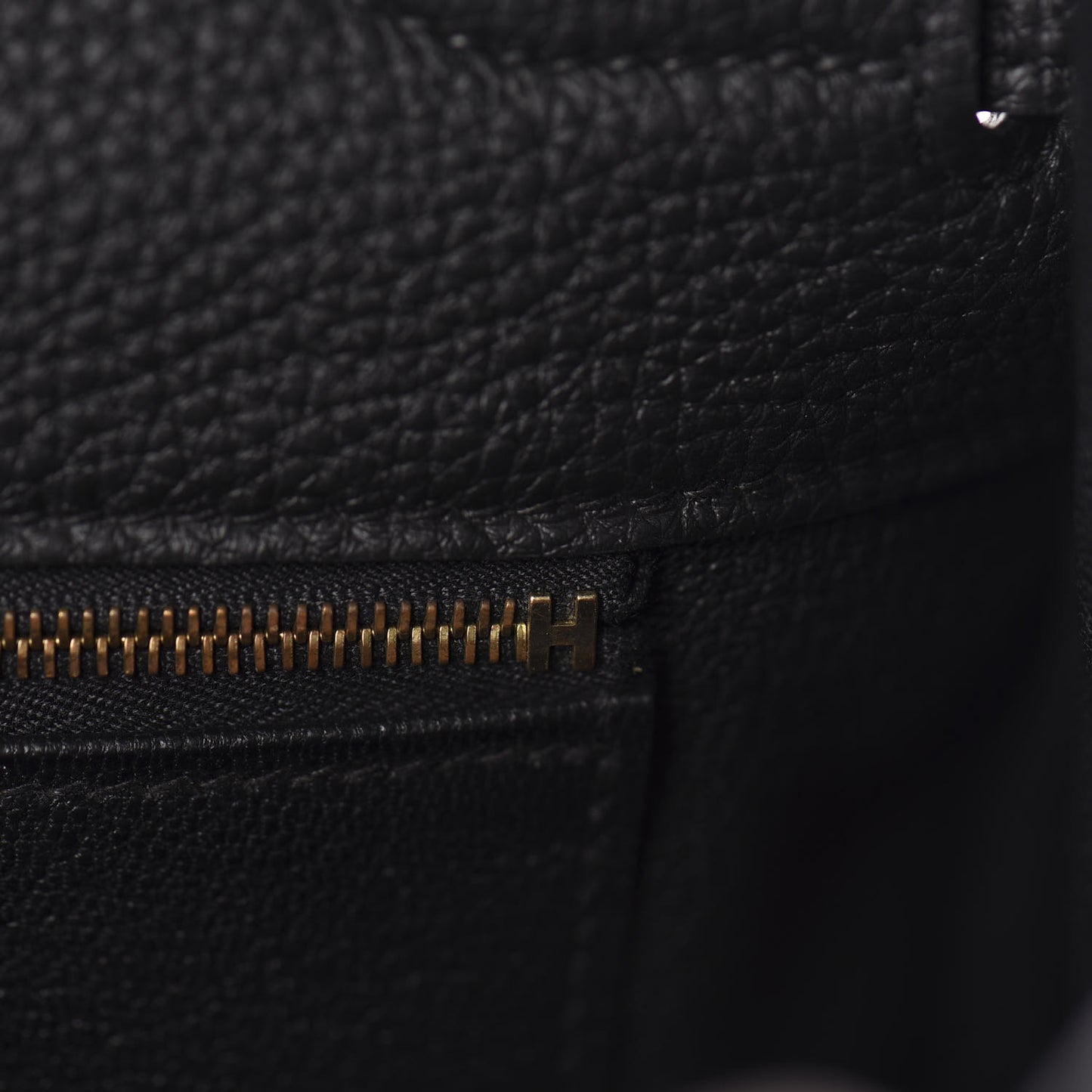 Togo Kelly Retourne 40 Black