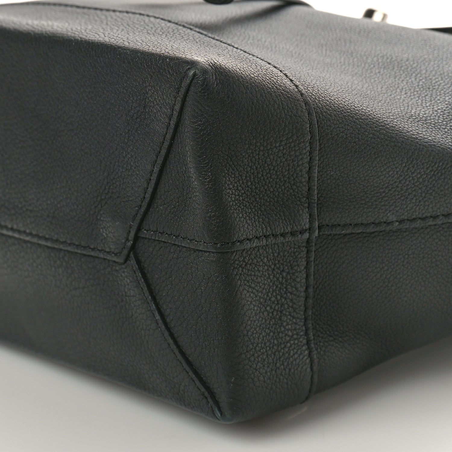 Louis Vuitton Calfskin Mechanical Flowers Lockme Backpack Black White 10 of 10
