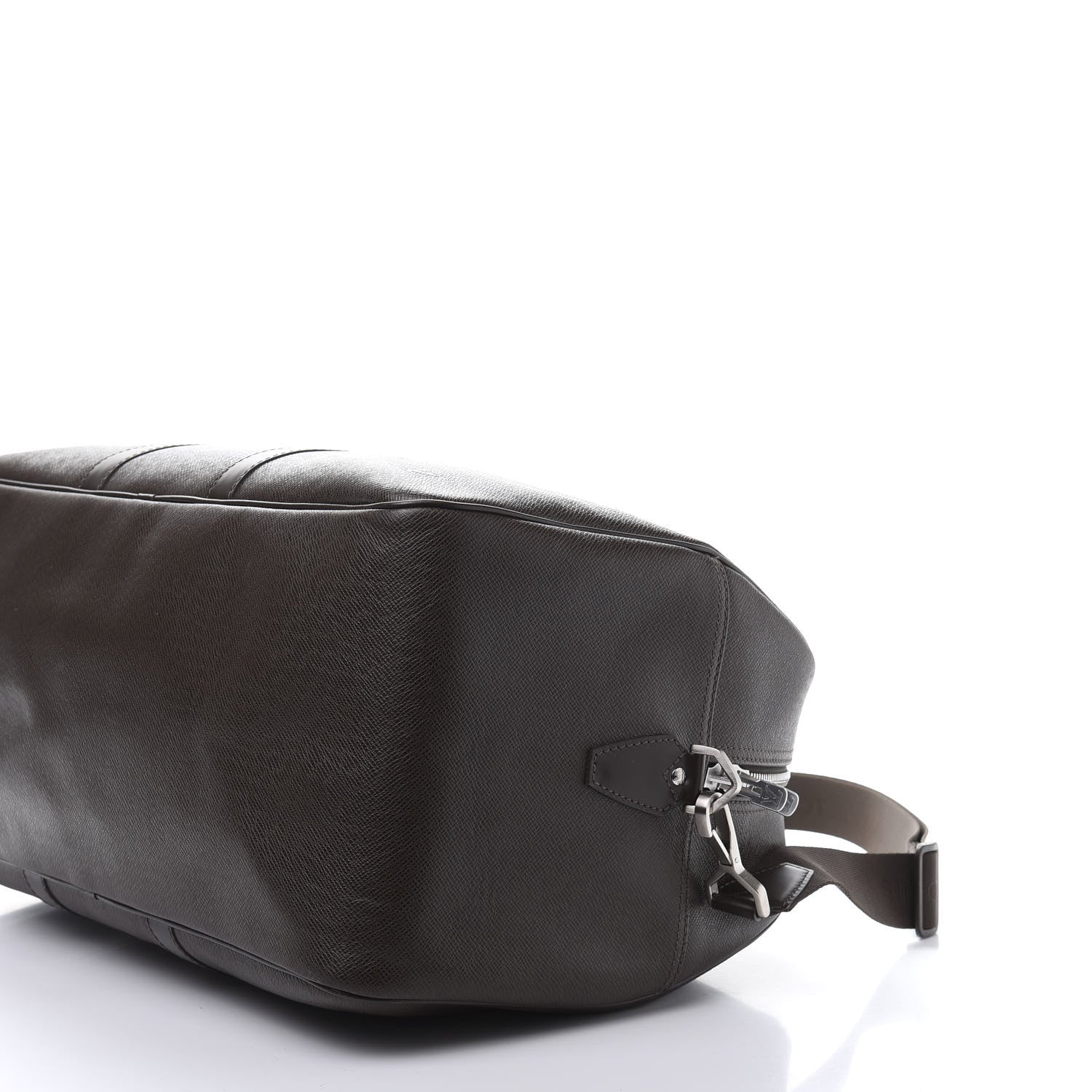 Louis Vuitton Taiga Kendall PM Grizzli 6 of 14