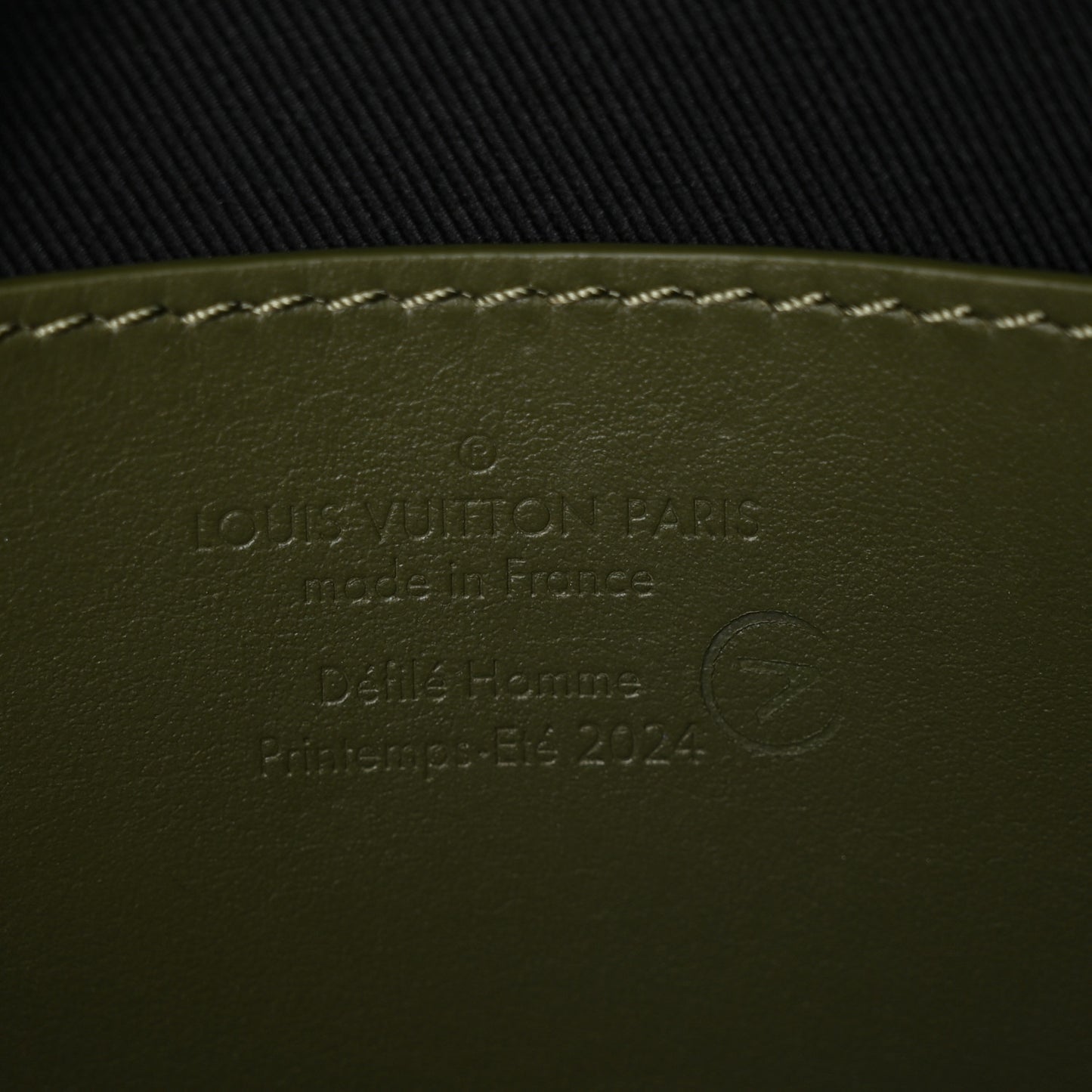 Damoflage LV Trail Wearable Wallet Green
