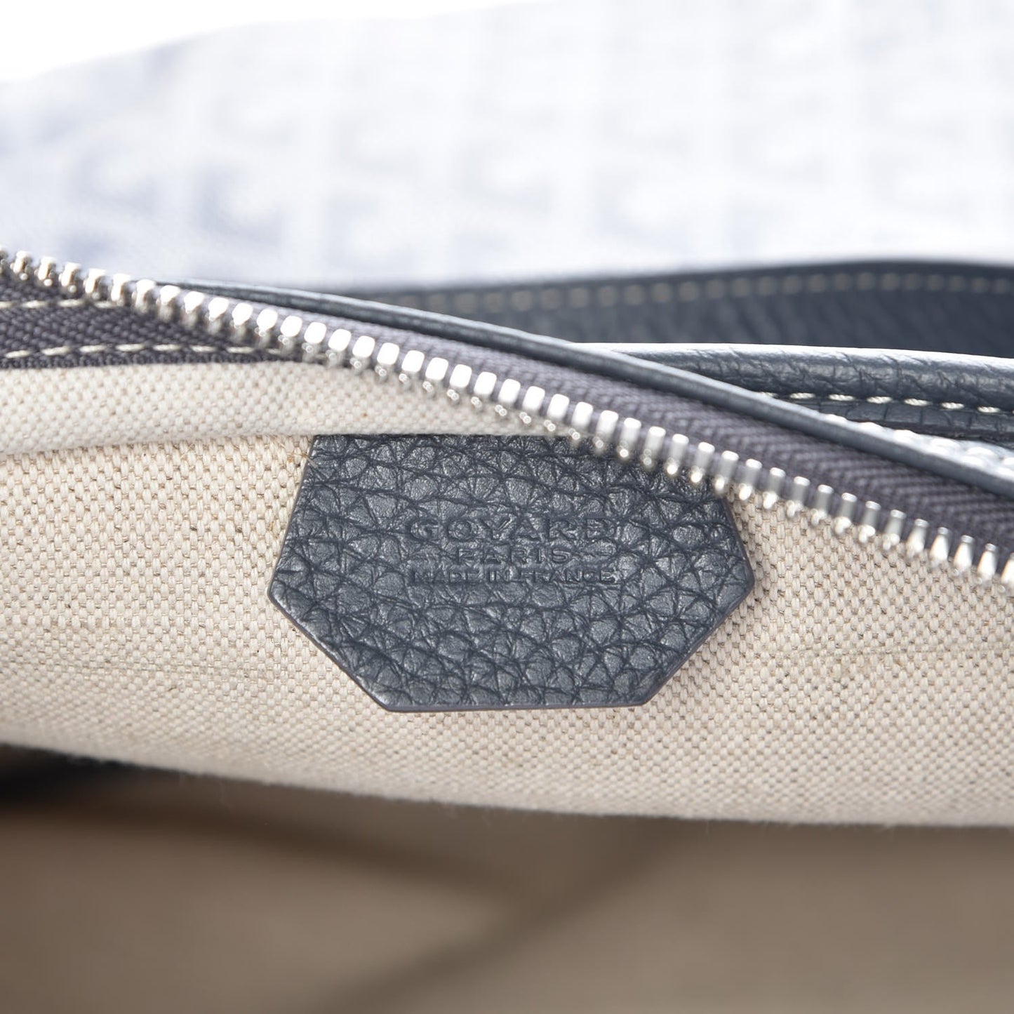 Goyardine Grenadines Hobo Grey