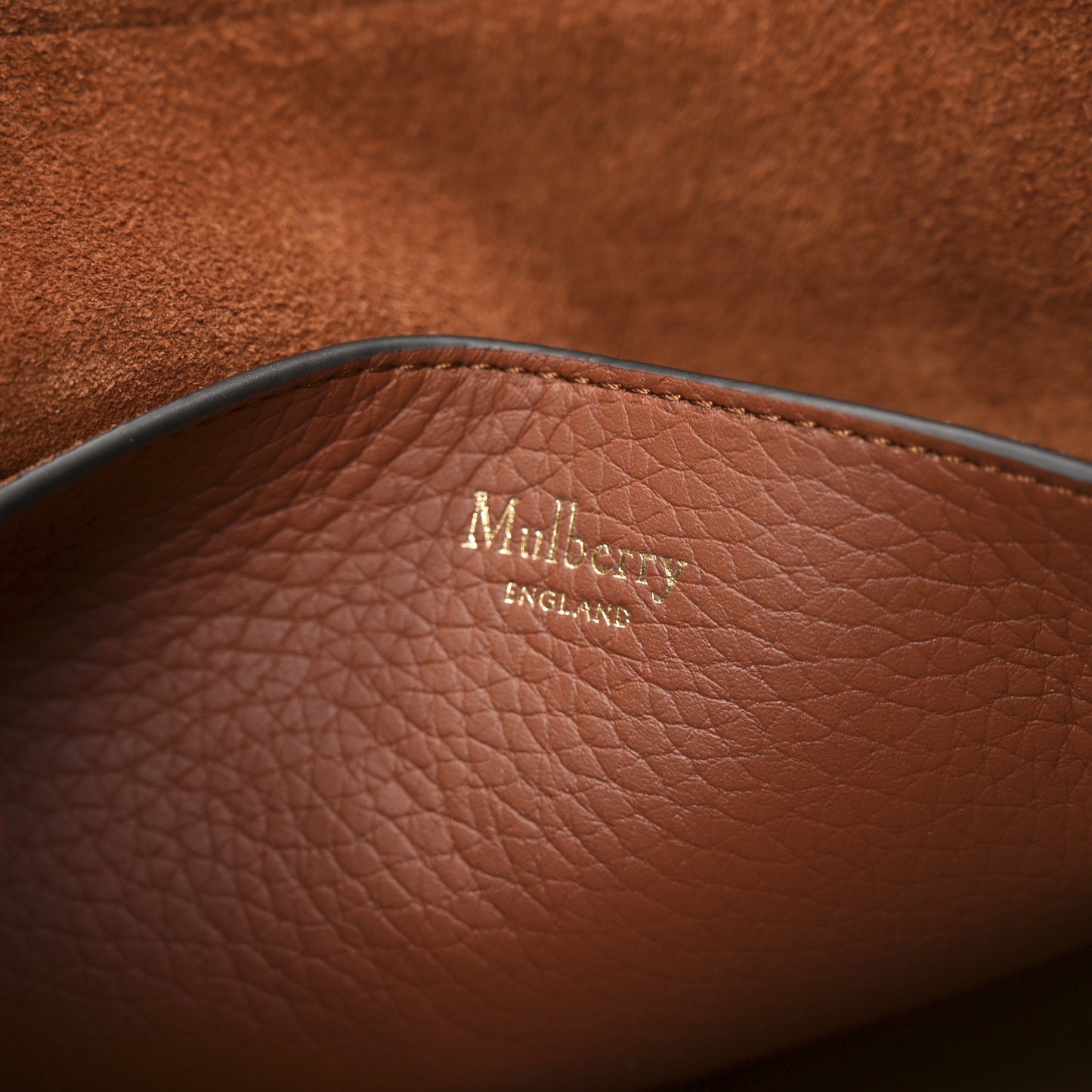 Heavy Grain Medium Alexa Chestnut