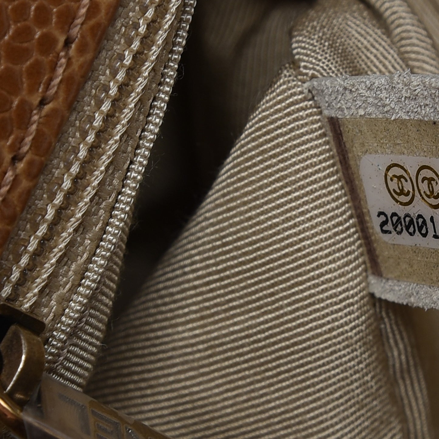 Caviar Quilted New Medium Boy Flap Light Brown