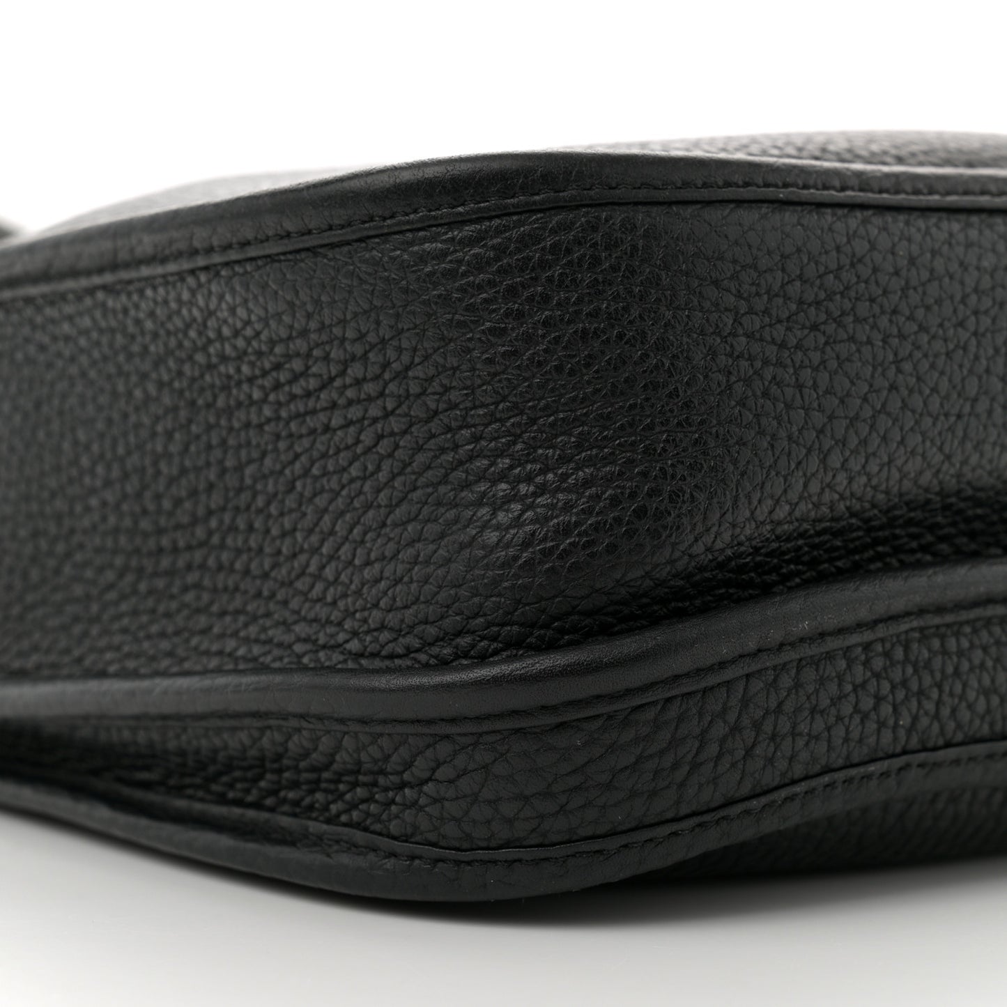 Taurillon Clemence Evelyne III PM Black