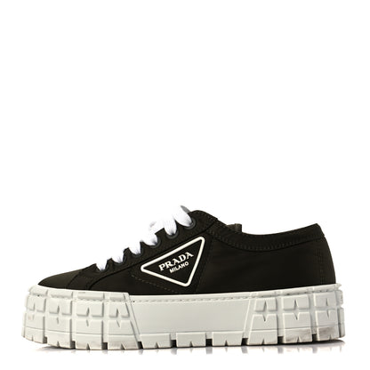 Prada Re-Nylon Gabardine Triangle Logo Double Wheel 50mm Sneakers 39 Militare 1 of 7