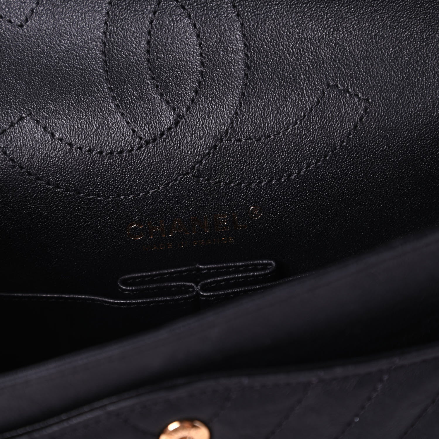 Chanel Crumpled Calfskin Chevron Quilted 2.55 Reissue 225 Flap Black 8 of 11