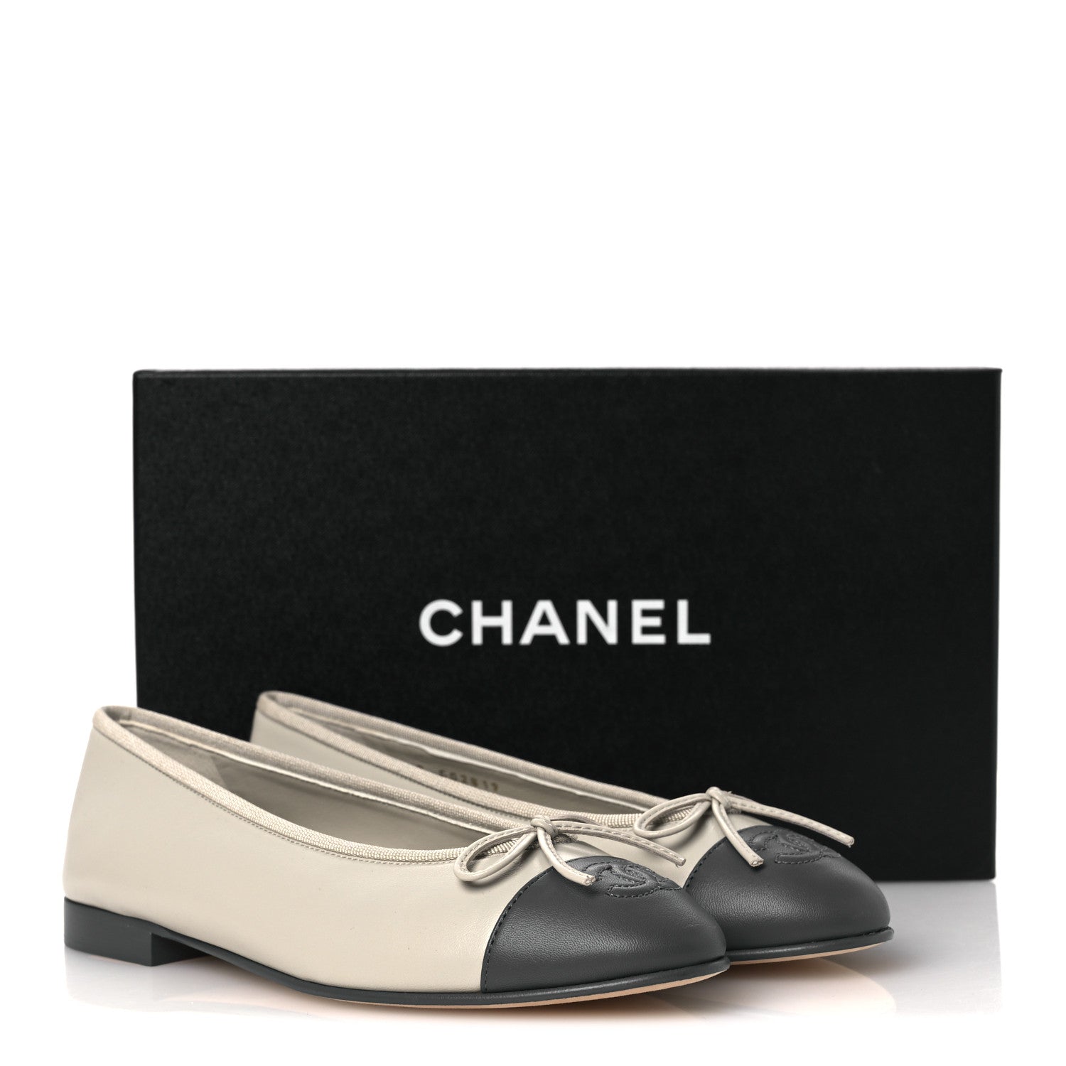 Chanel Lambskin Cap Toe CC Ballerina Flats 37.5 Light Gray Dark Gray 11 of 11