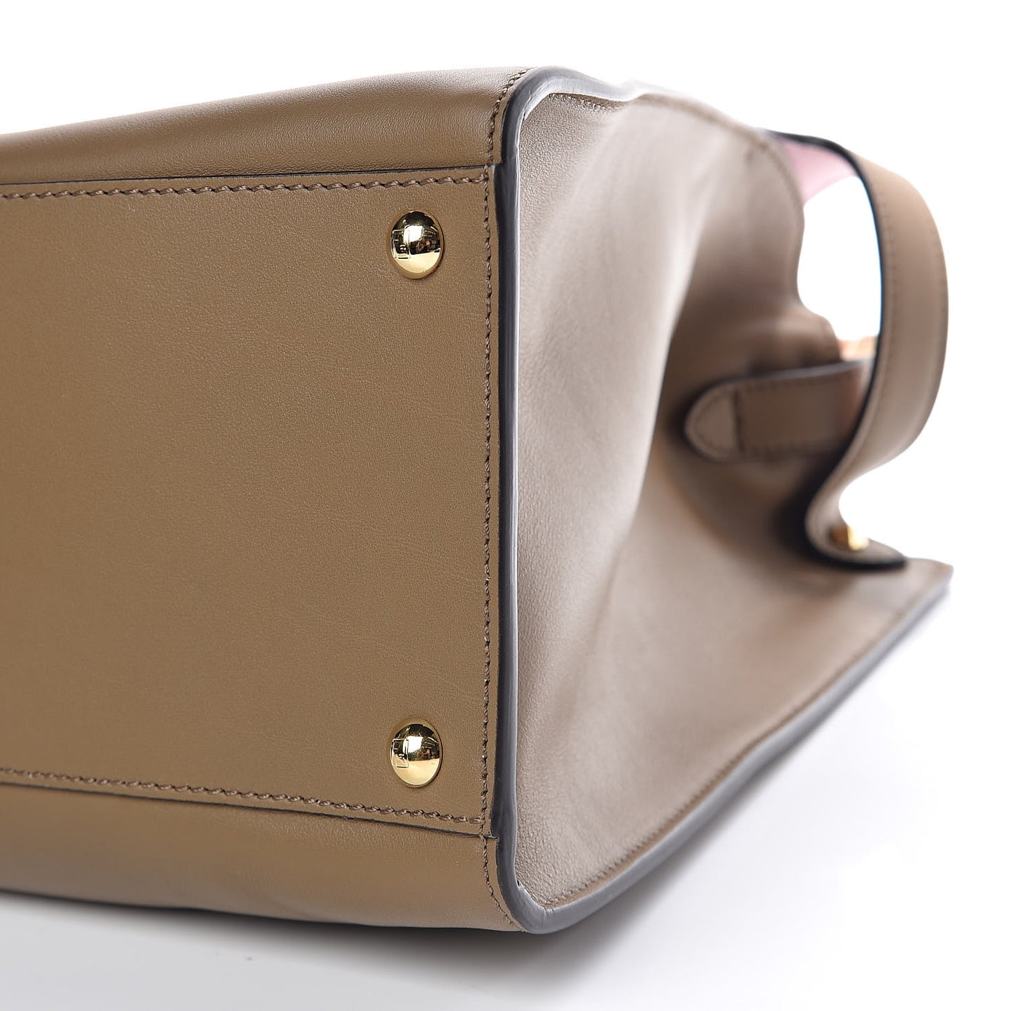 Vitello Seta Century Large Peekaboo X-Lite Fango Mandorlo