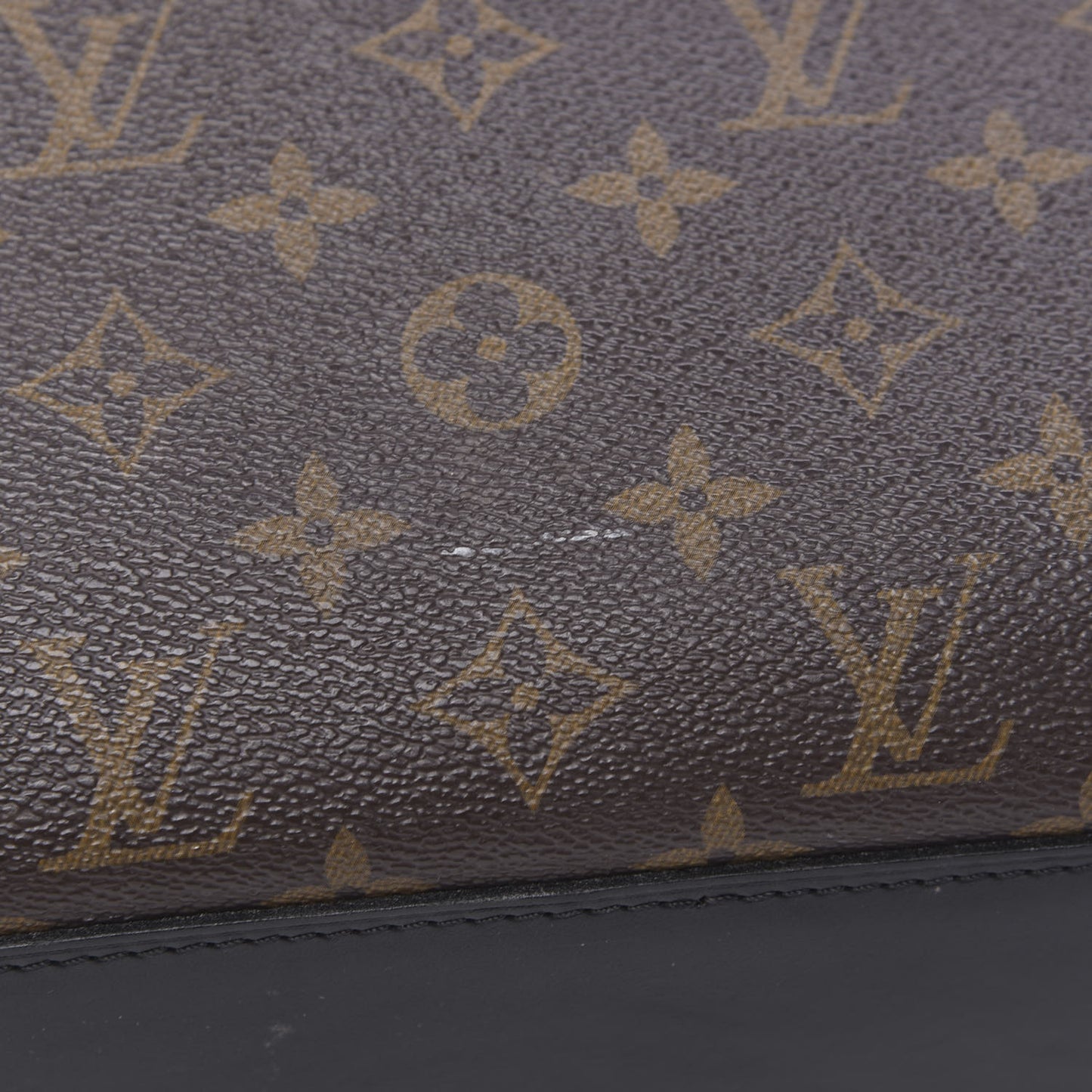 Monogram Macassar Davis
