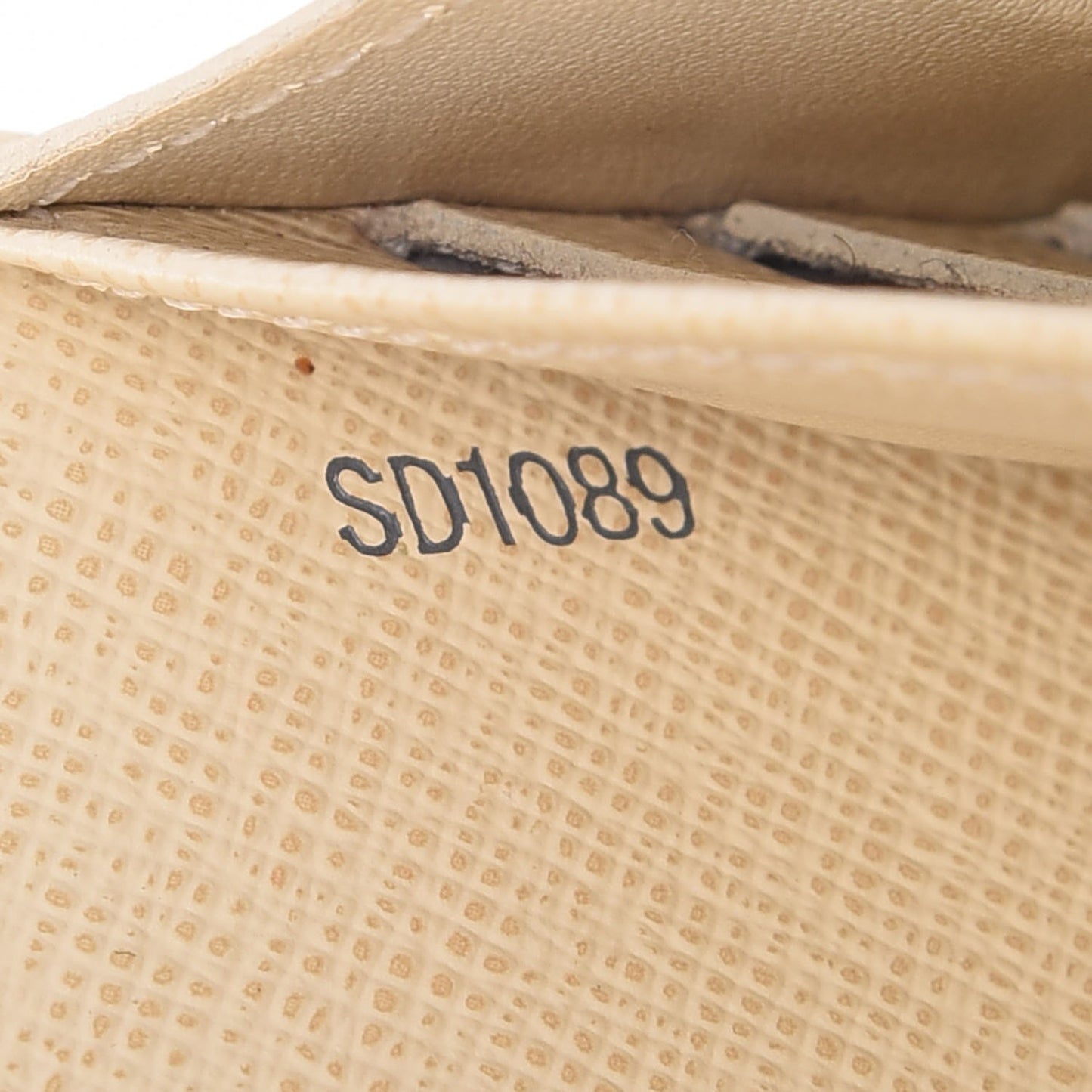 Damier Azur Sarah Wallet