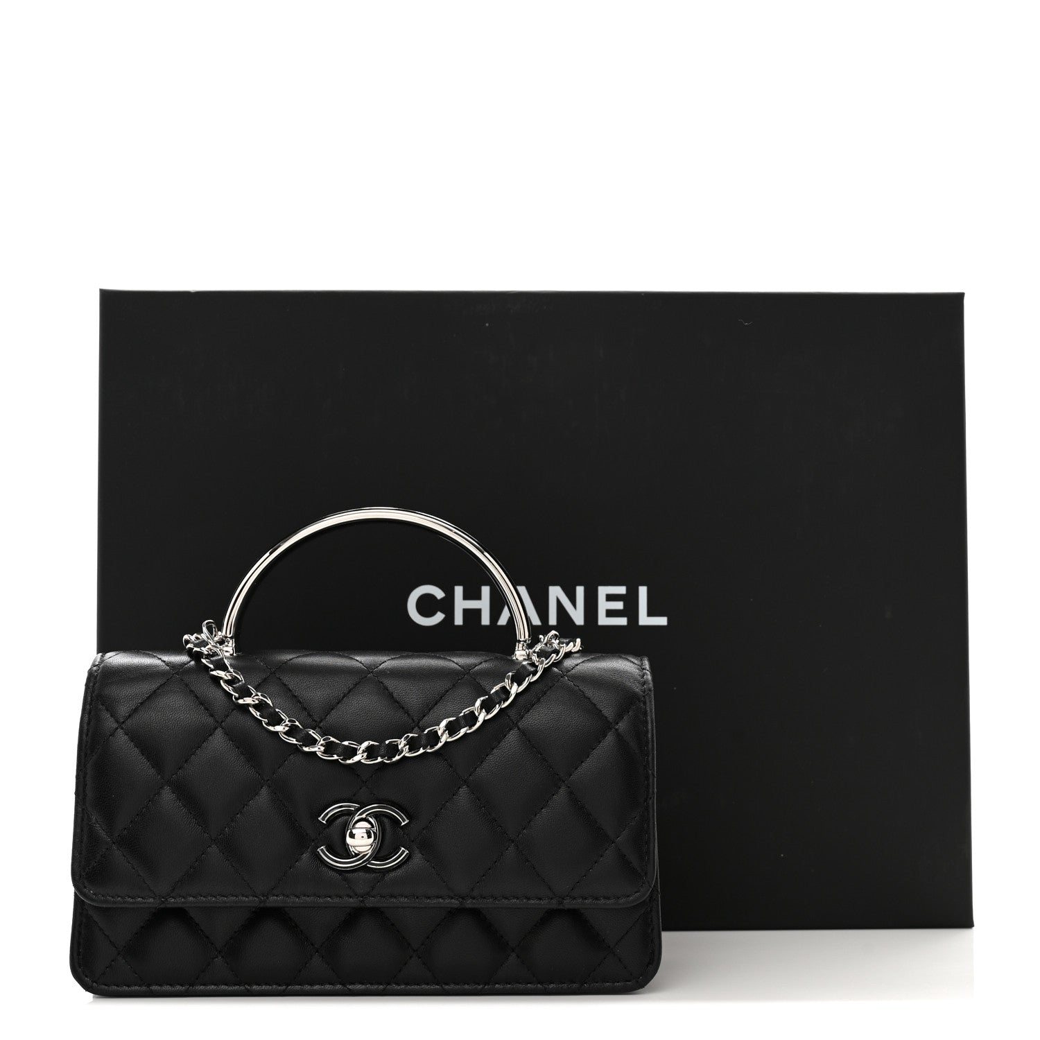 CHANEL 
イルミネイティングブラッシュパウダー 151.788 Chanel Lambskin Quilted Metal Top Handle Crossbody Flap