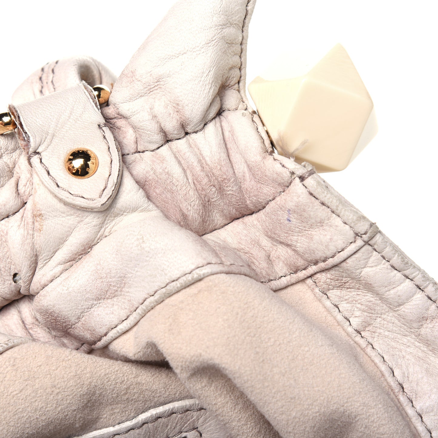 Lambskin Olympe Stratus PM Ecru