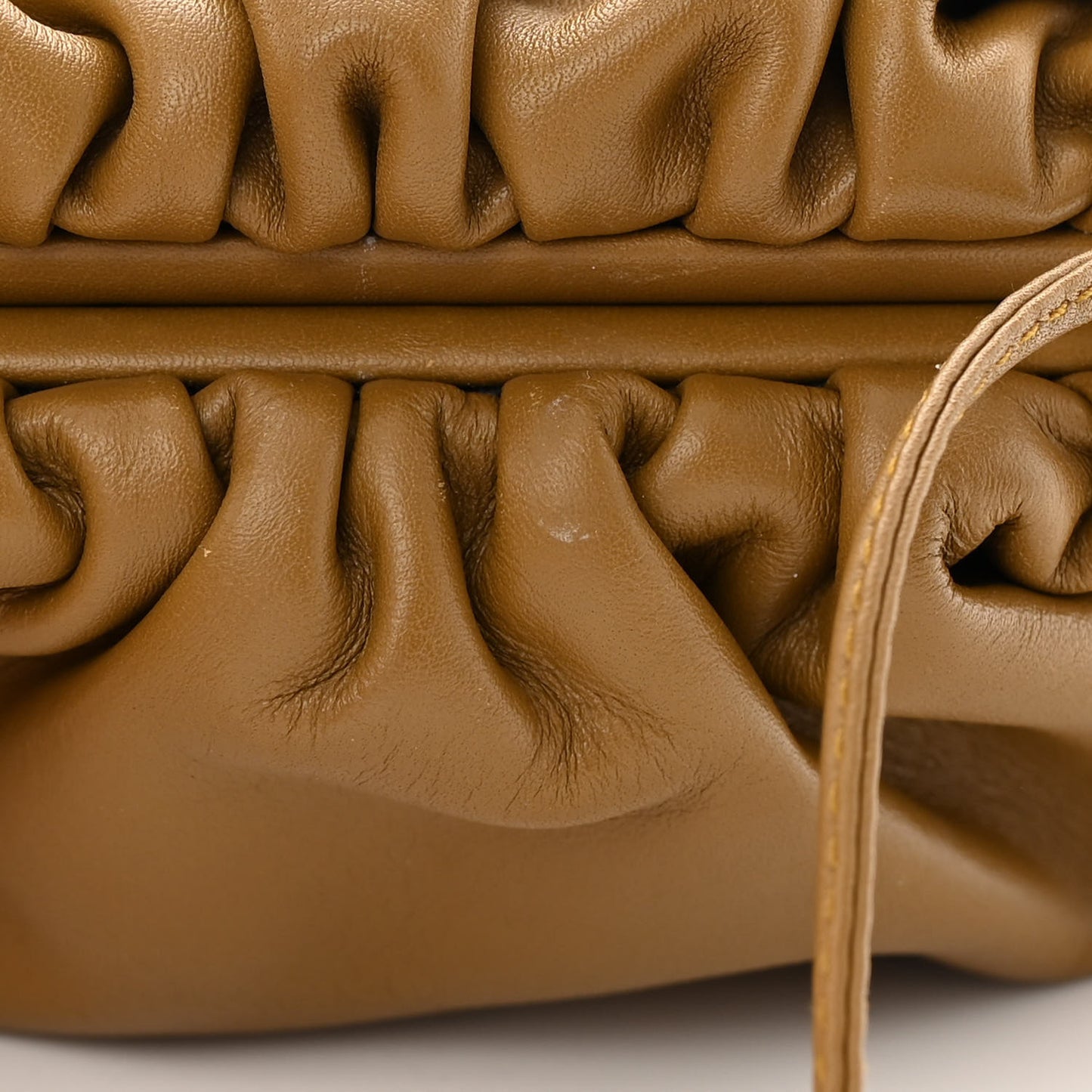 Butter Calfskin The Mini Pouch Cammello