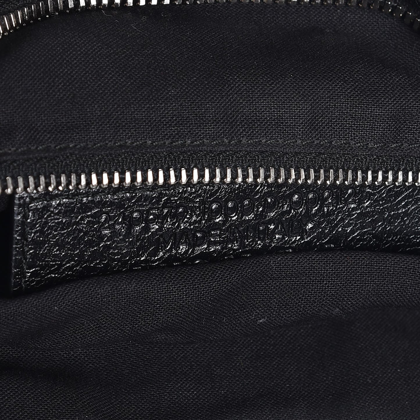 Agneau Classic Silver Hardware Town Black