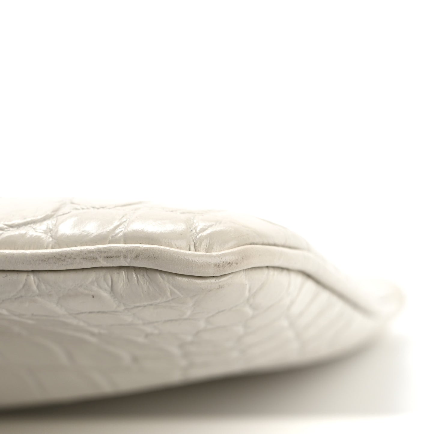 Calfskin Crocodile Embossed Tablet Pouch Crema Soft