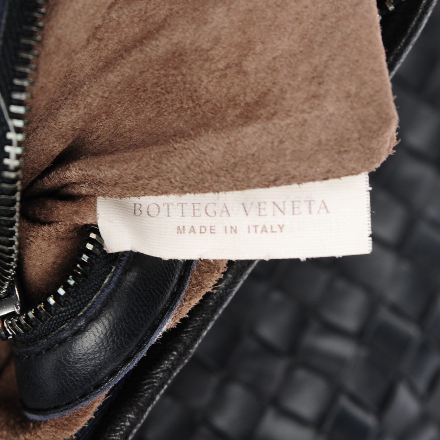 Nappa Intrecciato Medium Veneta Hobo Tourmaline