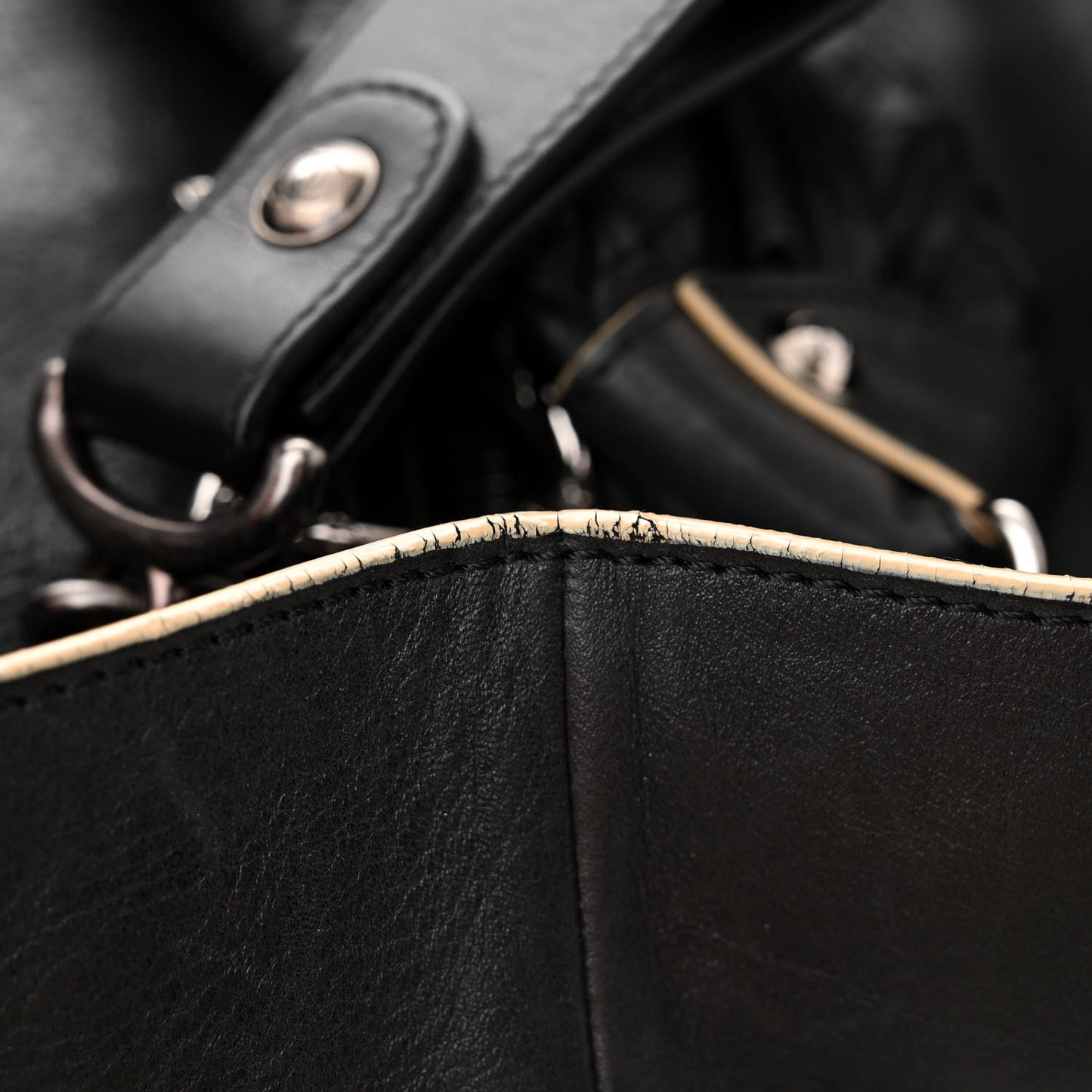 Lambskin Edgy XL Tote Black