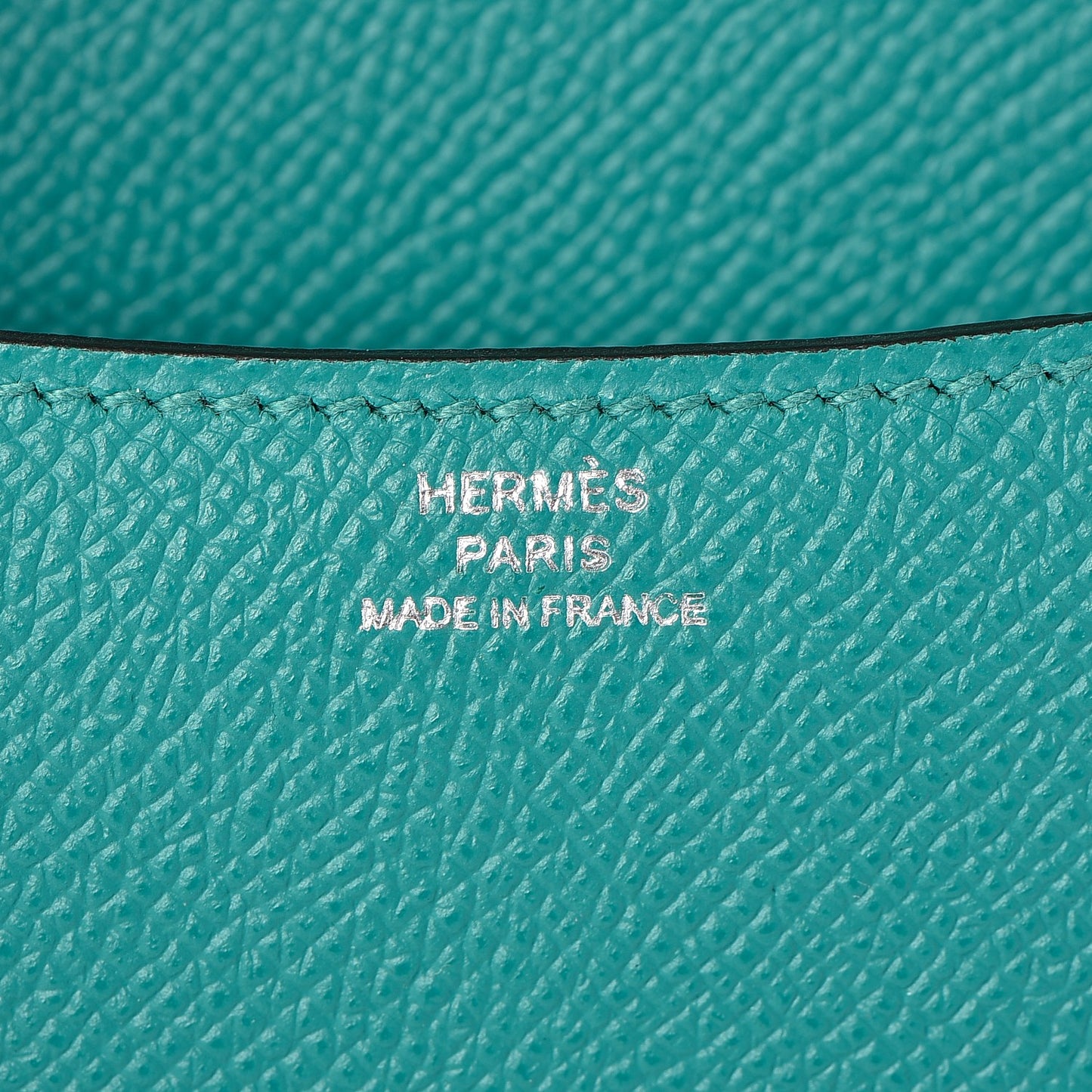 Epsom Enamel Constance 18 Bleu Paon Menthe