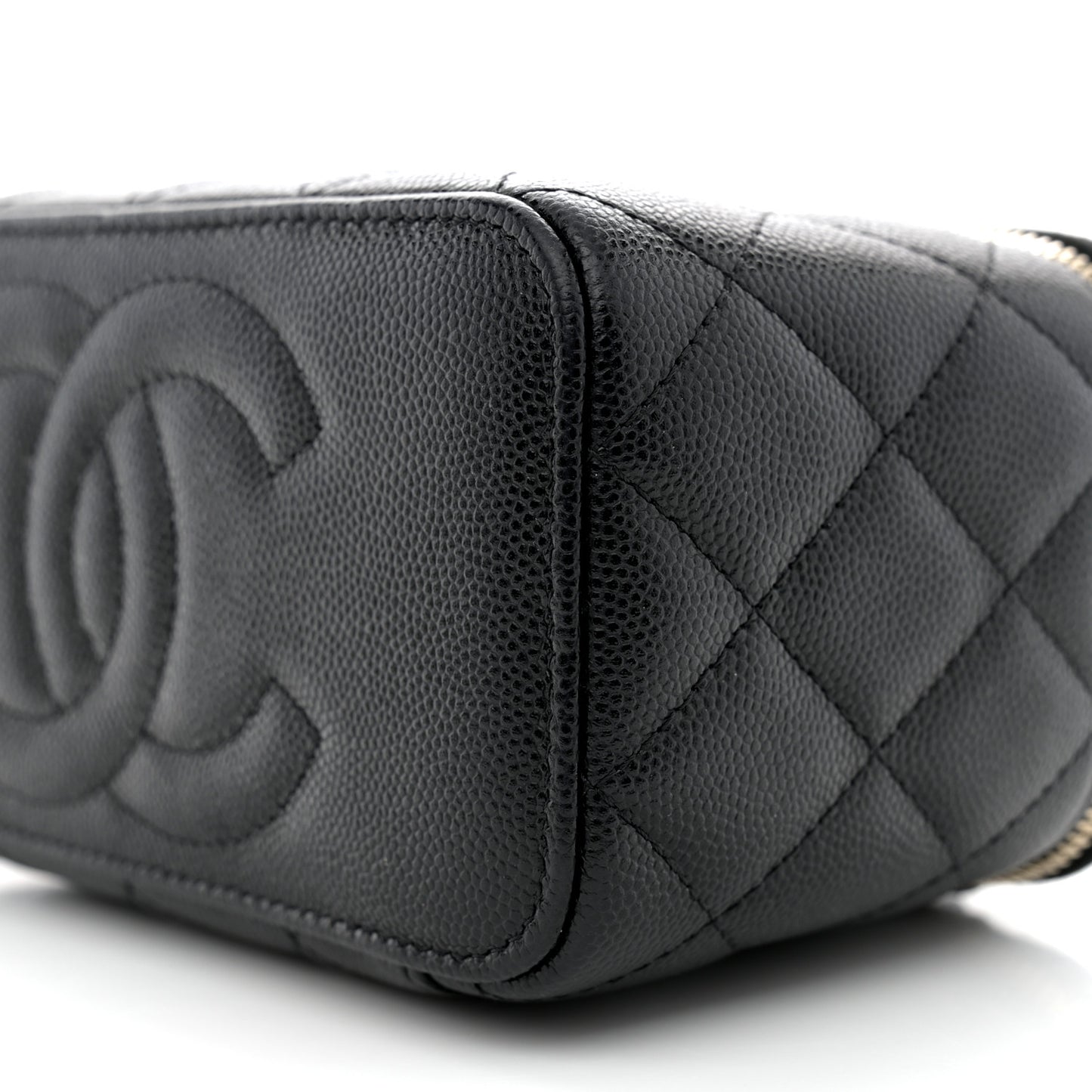 Caviar Quilted Small Vanity Case With Chain Black