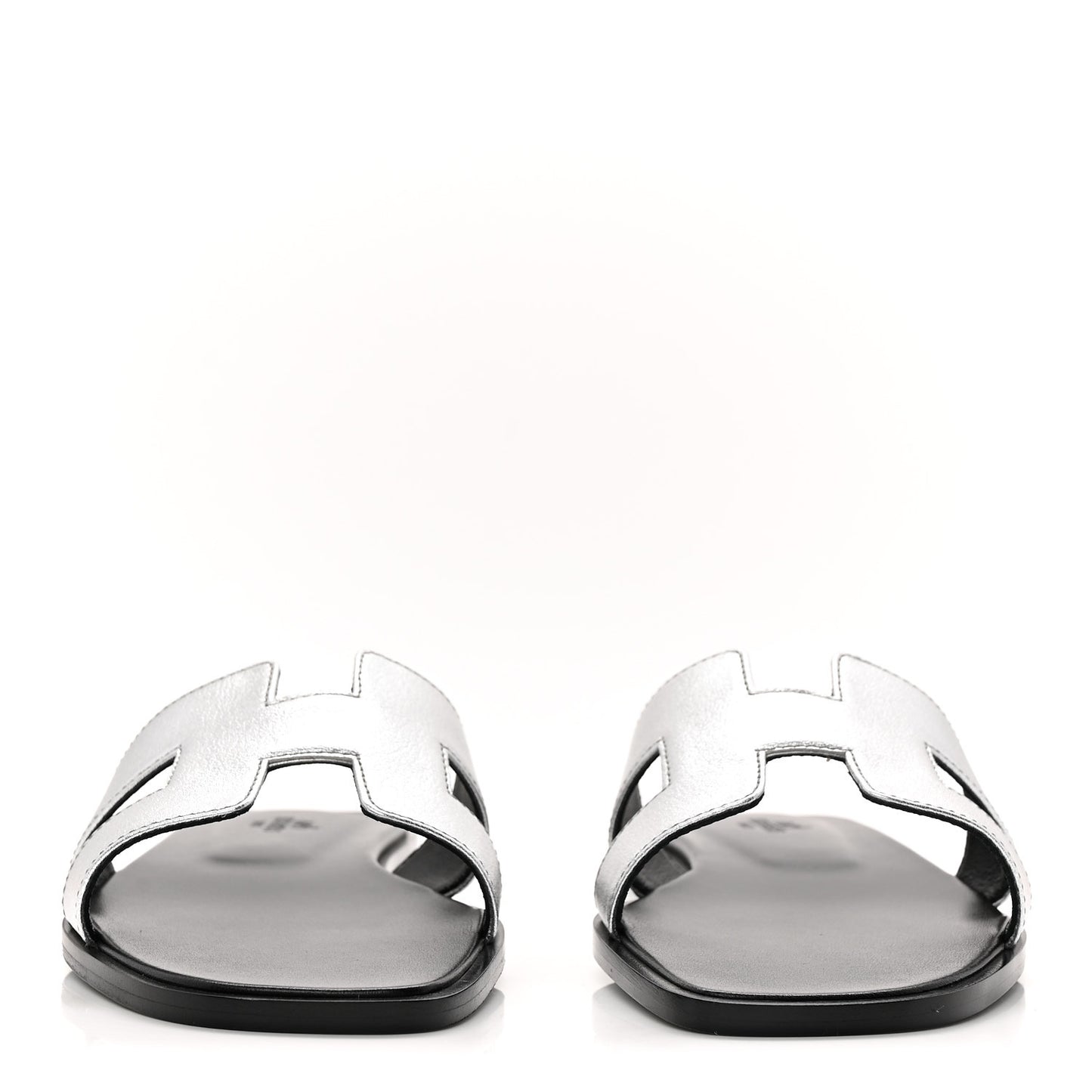 Metallic Chevre Oran Sandals 38.5 Gris Argente