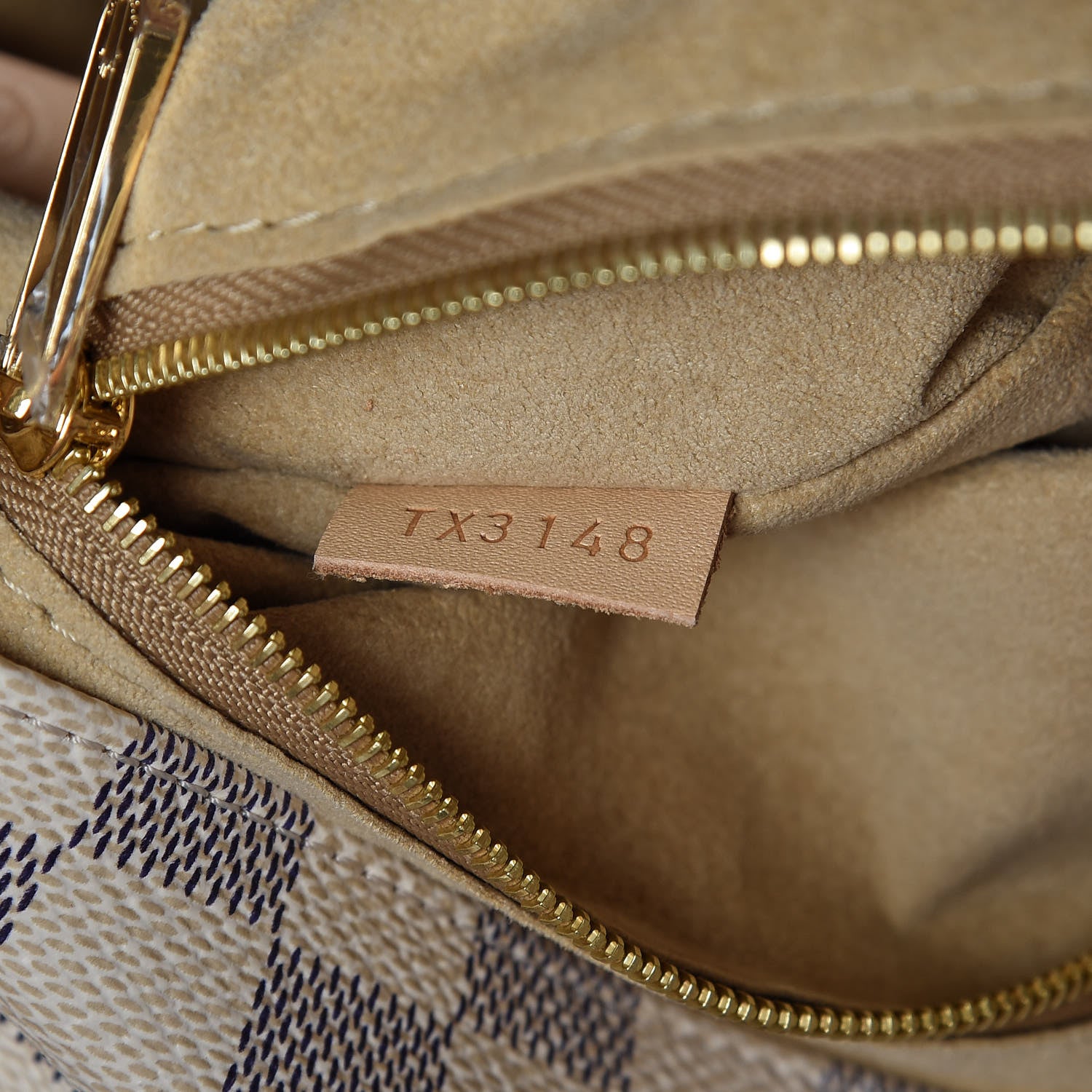 Louis Vuitton Damier Azur Artsy MM 8 of 13