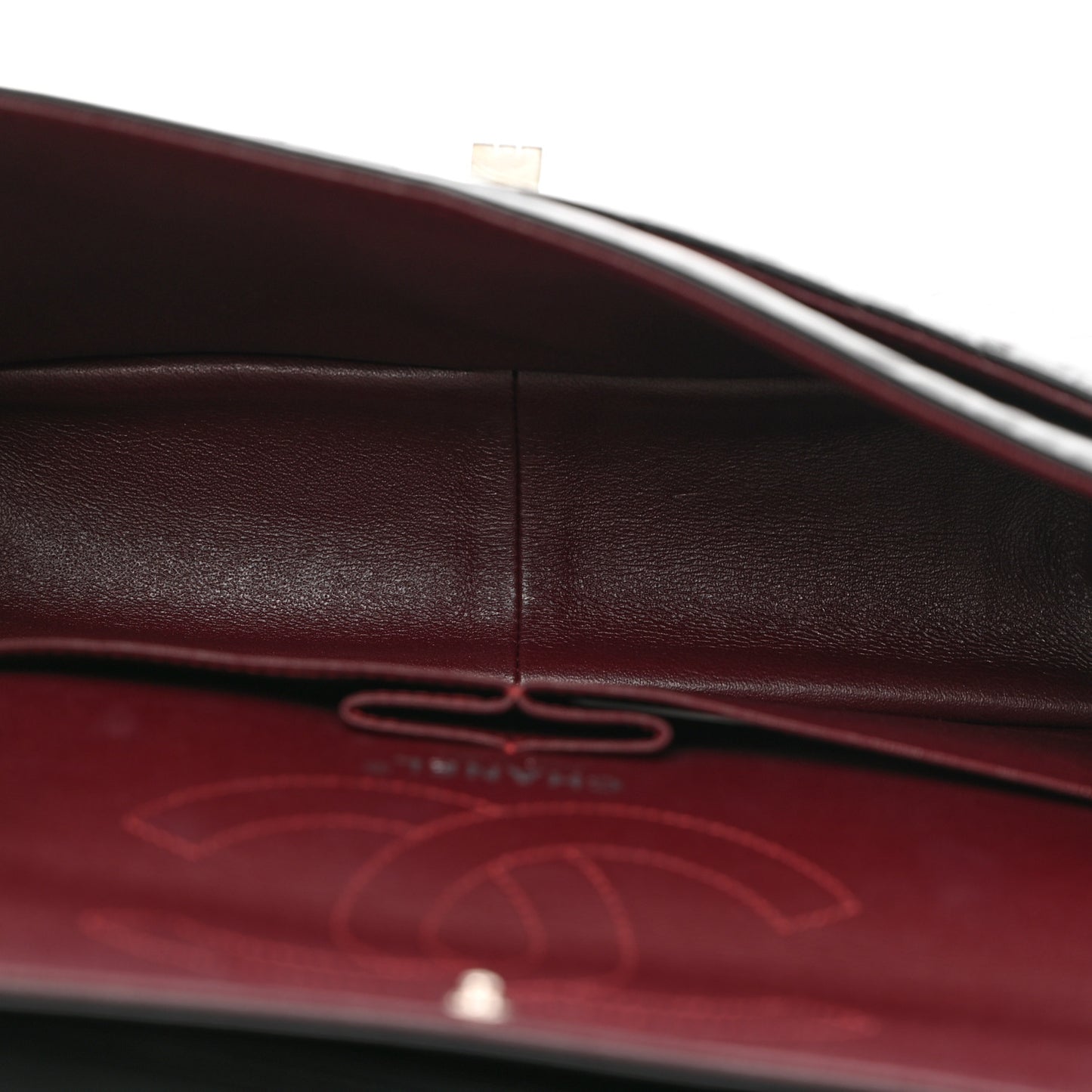 Aged Calfskin Chevron Quilted 2.55 Reissue 226 So Black