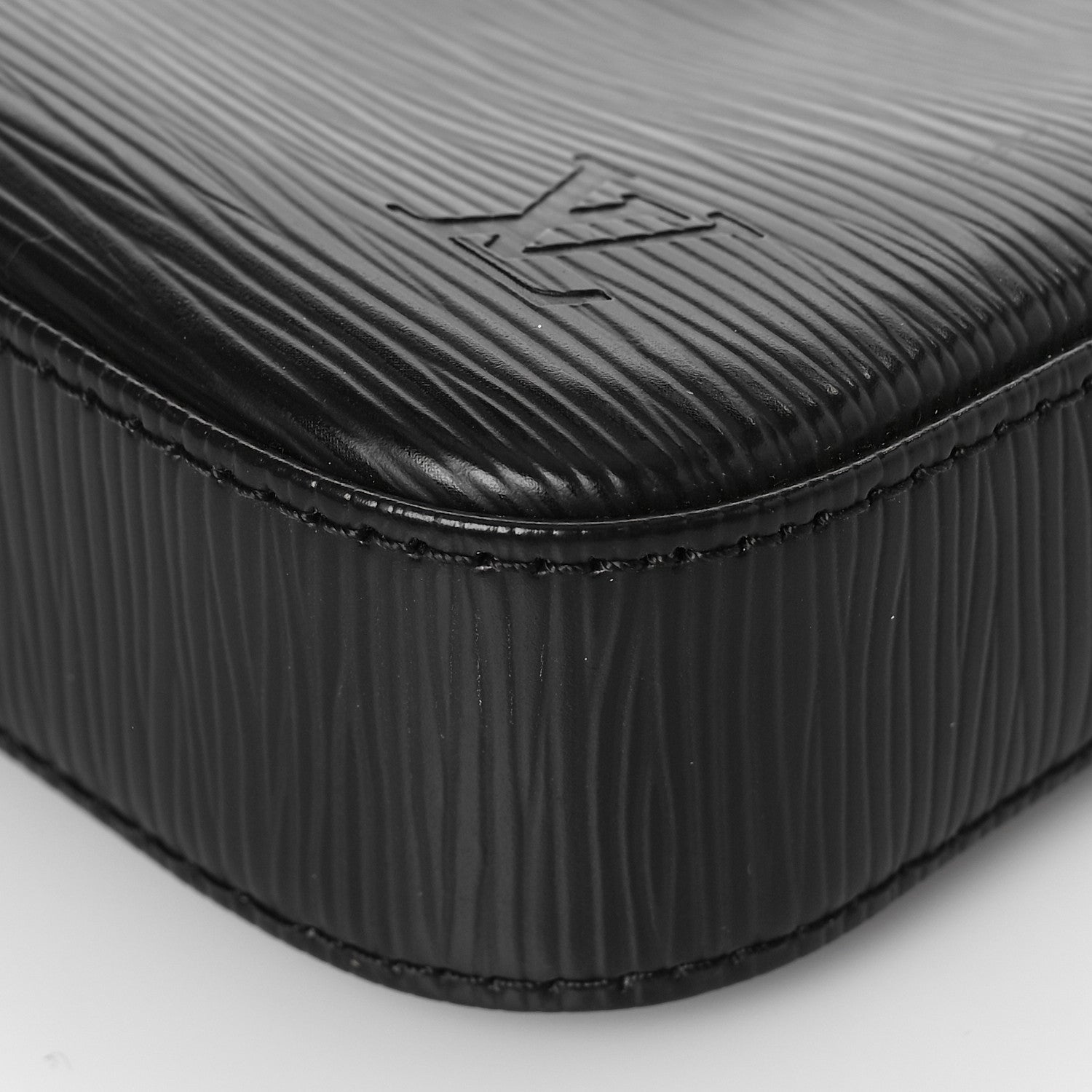 Louis Vuitton Epi Pochette Accessories NM Black 8 of 10