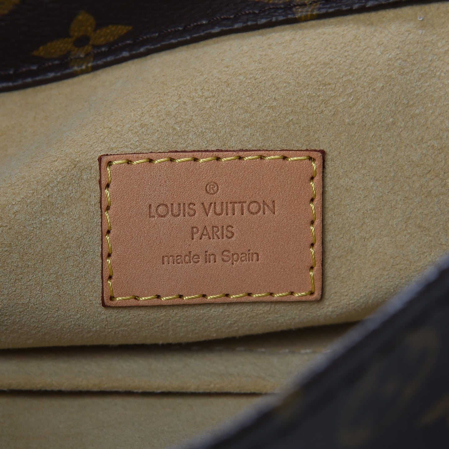 Monogram Artsy MM