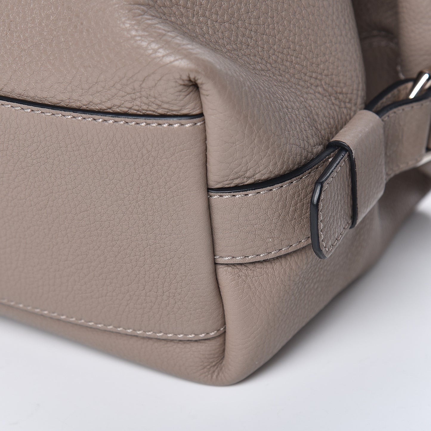 Pebbled Calfskin Small Nightingale Mastic