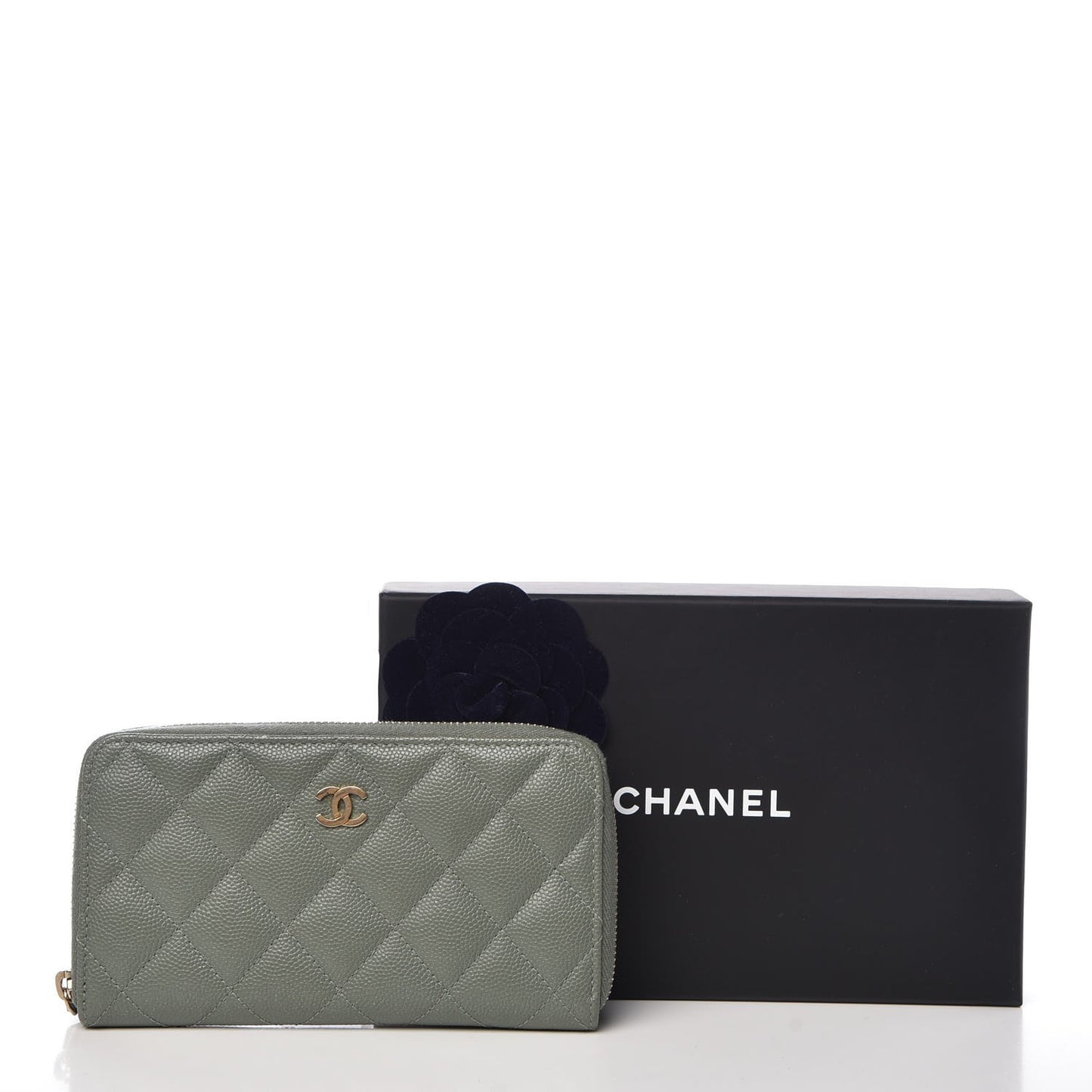 Iridescent Caviar Quilted Medium Zip Around Wallet Light Green