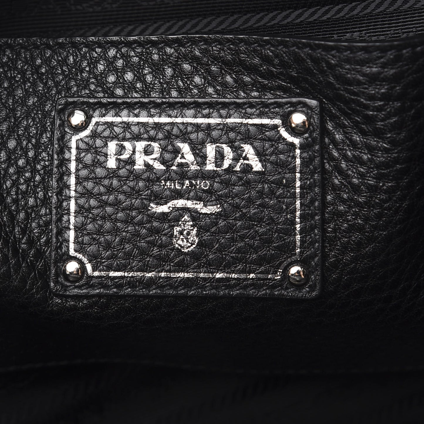 Vitello Daino Shopping Tote Black