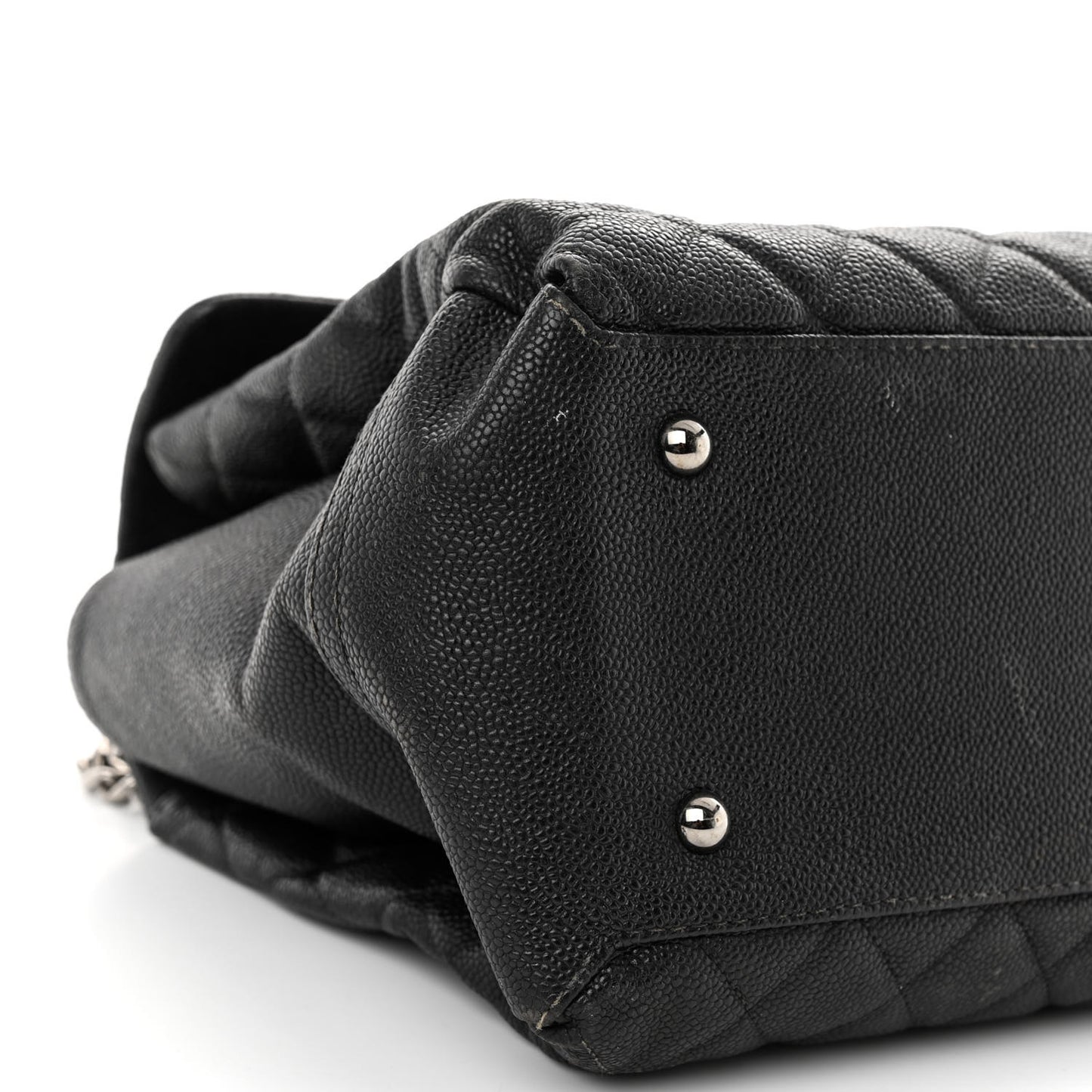 Iridescent Caviar Medium Lady Pearly Flap Black