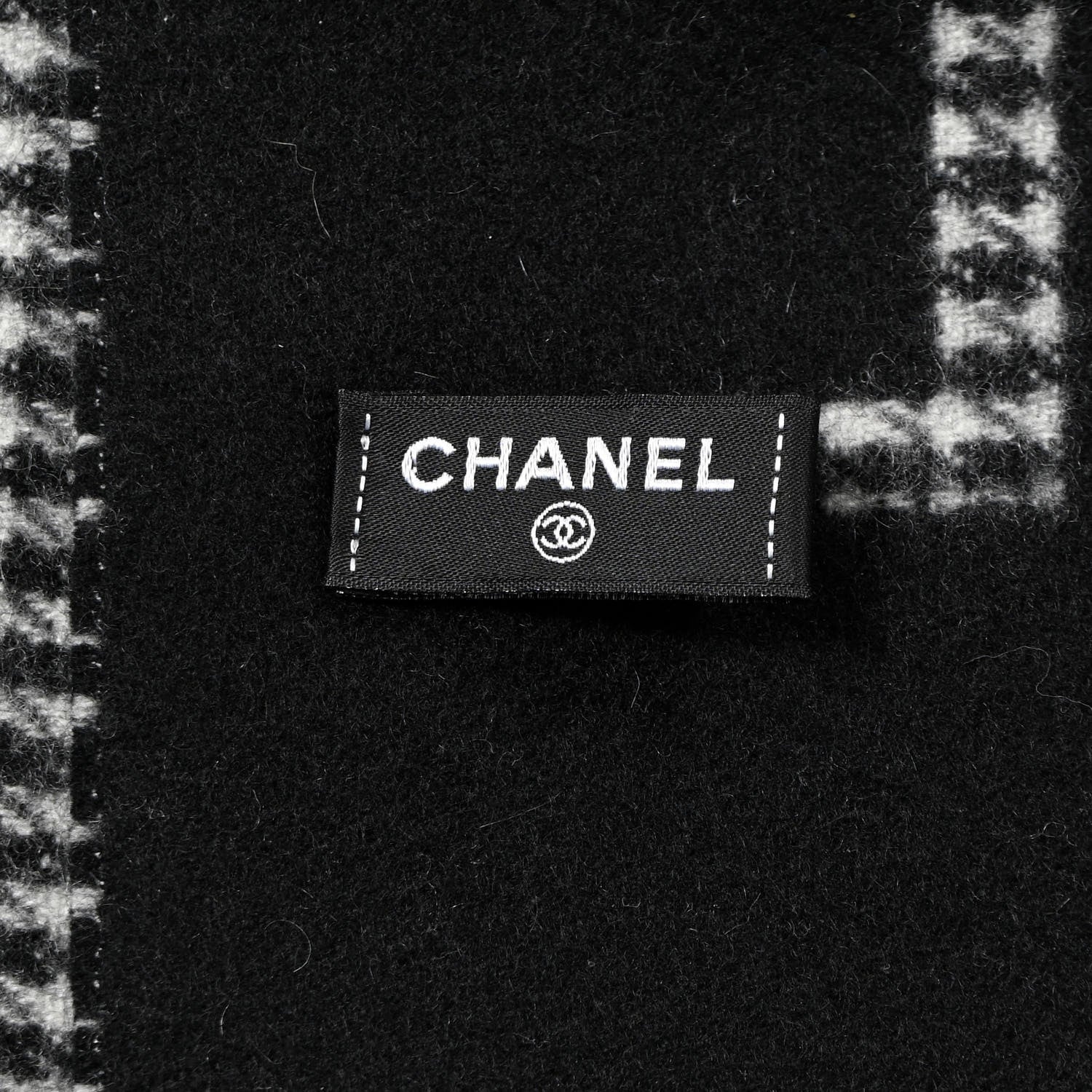 Chanel Cashmere CC Stole Black Grey 5 of 5