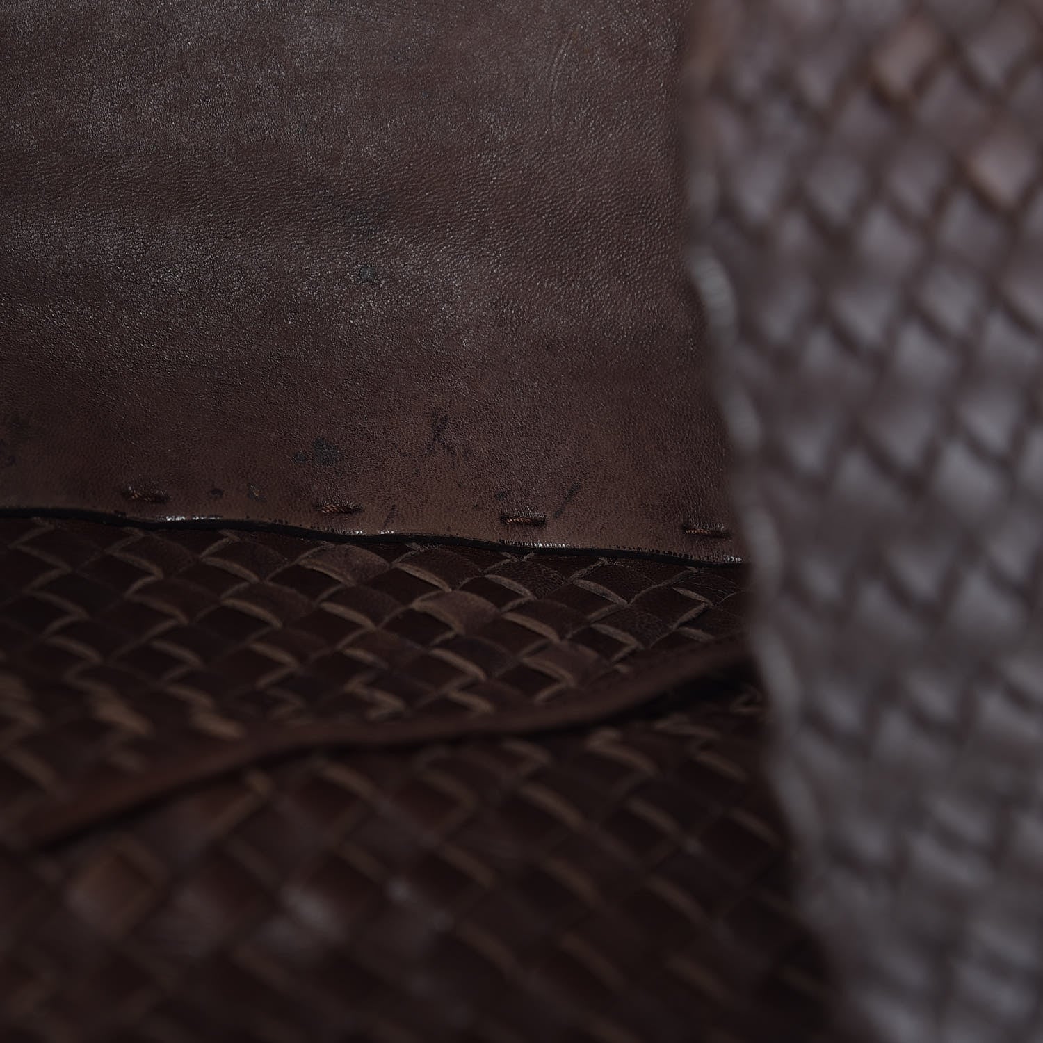 Bottega Veneta Nappa Intrecciato Medium Cabat Ebano 10 of 19