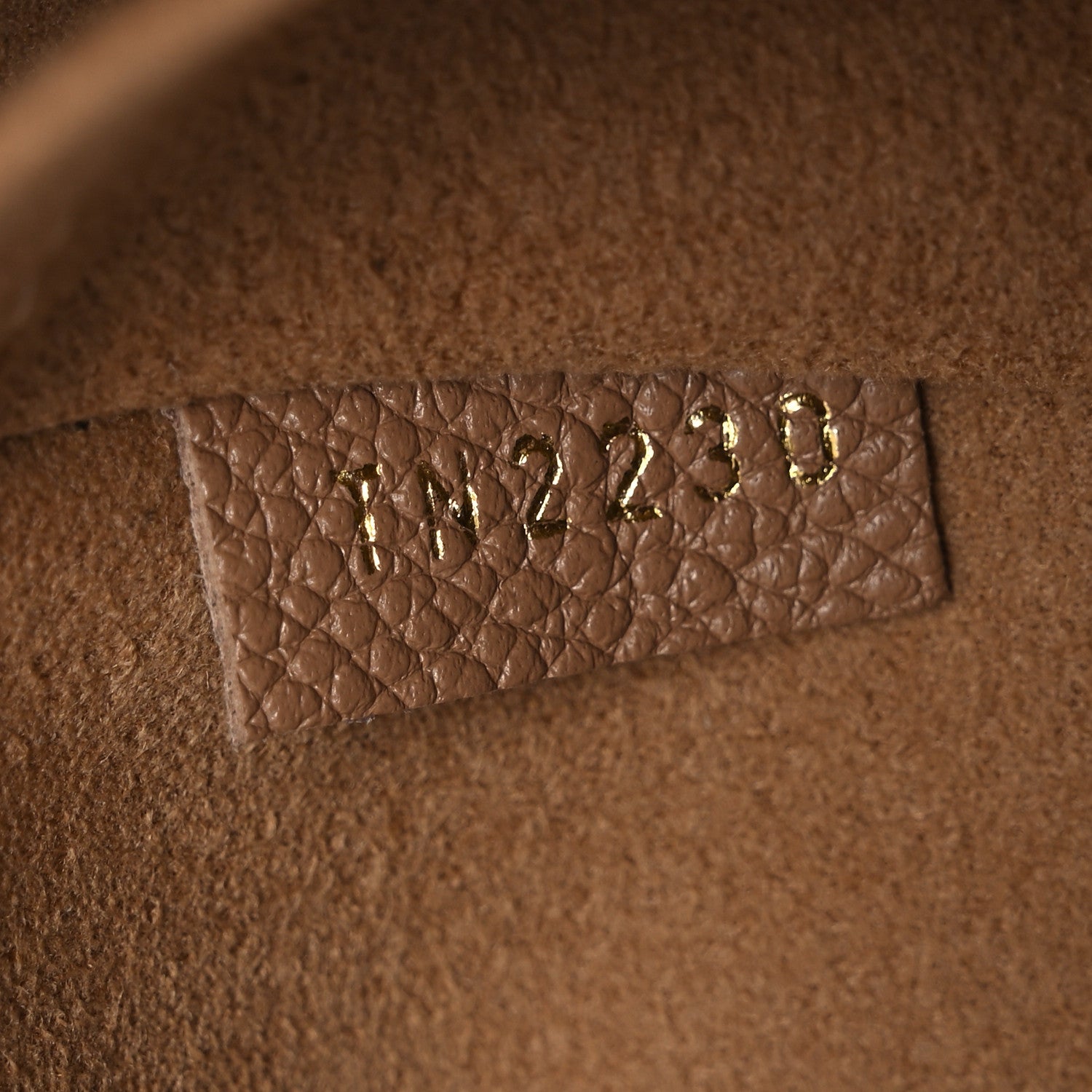 Louis Vuitton Monogram Daily Pouch Sesame 8 of 12