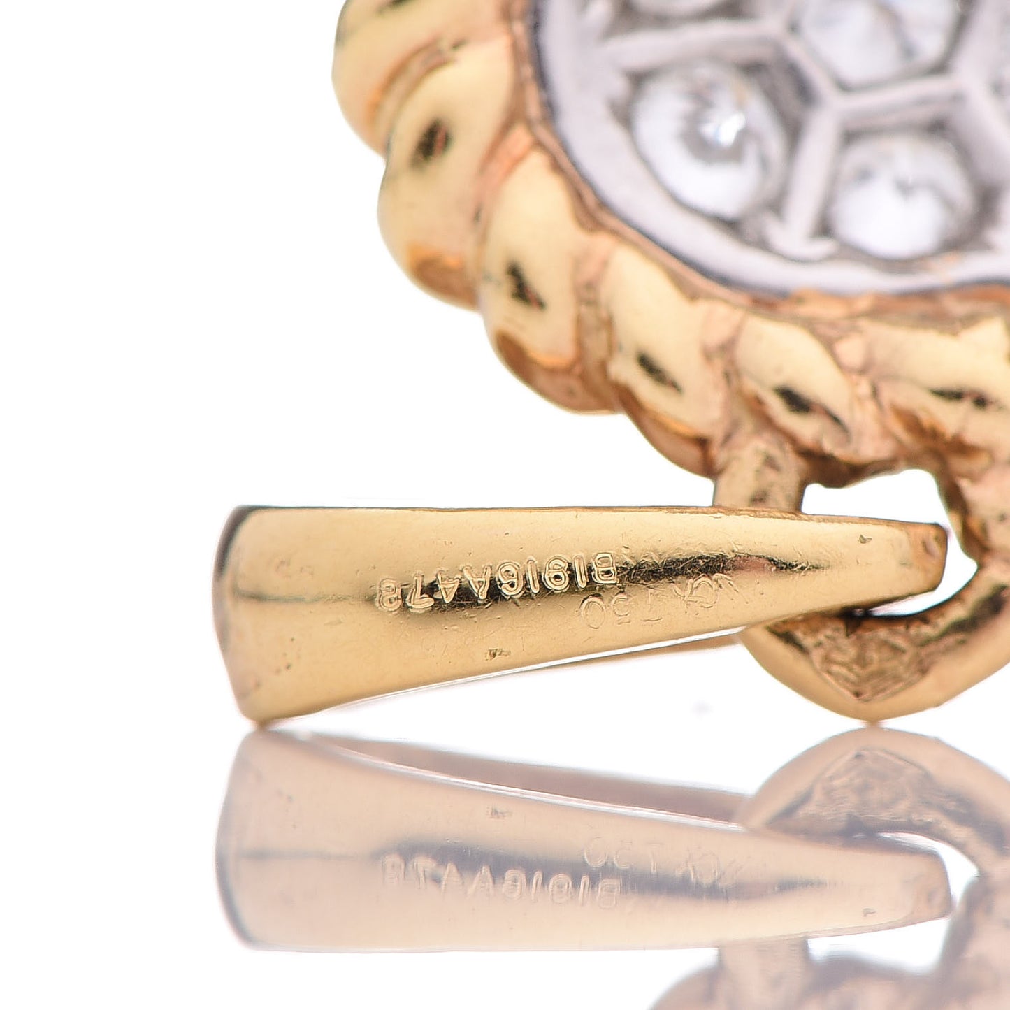 18K Yellow Gold Diamonds Heart Pendant