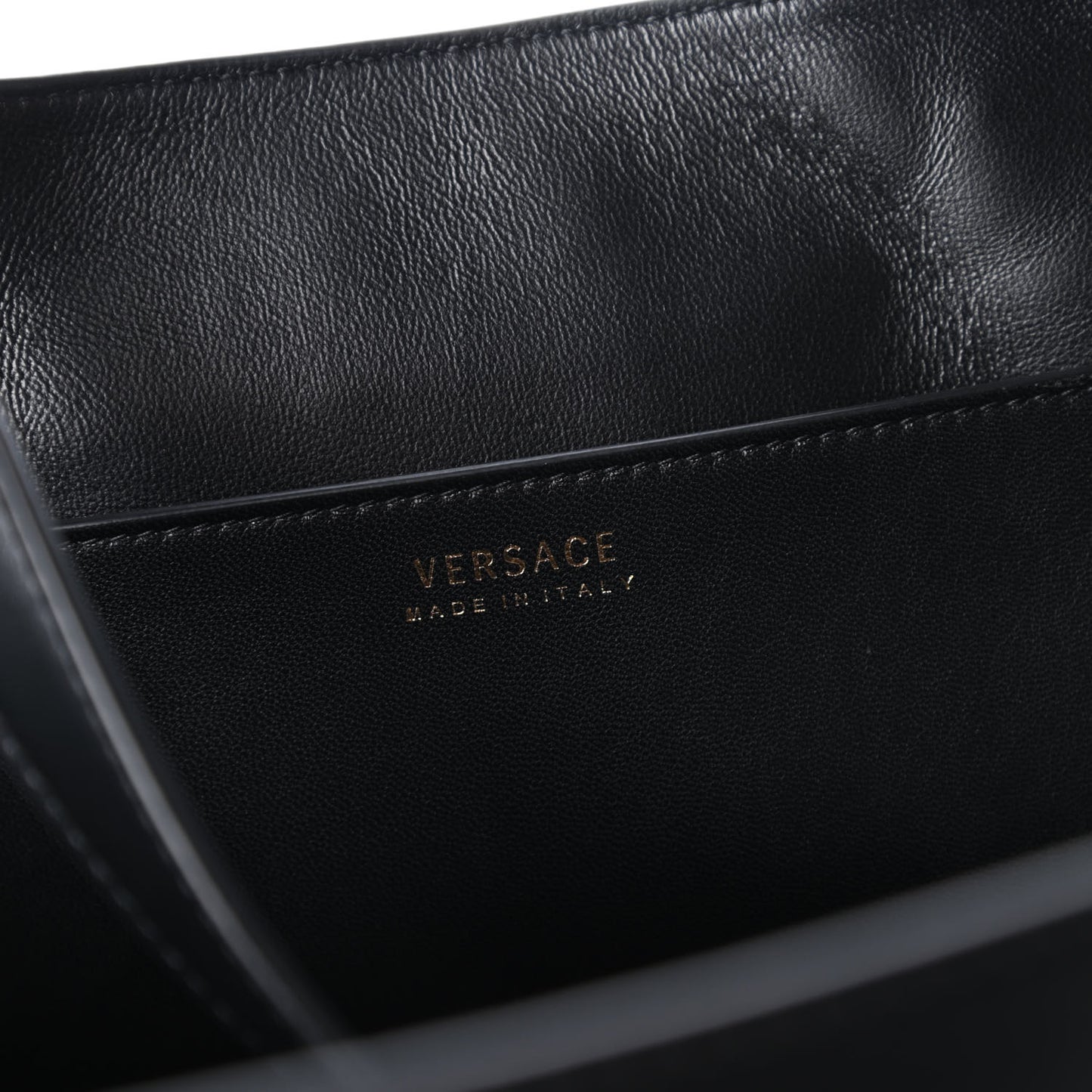 Vitello Virtus Tote Black