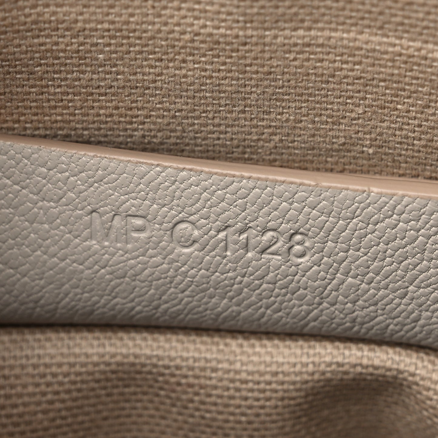 Sugar Goatskin Mini Antigona Natural